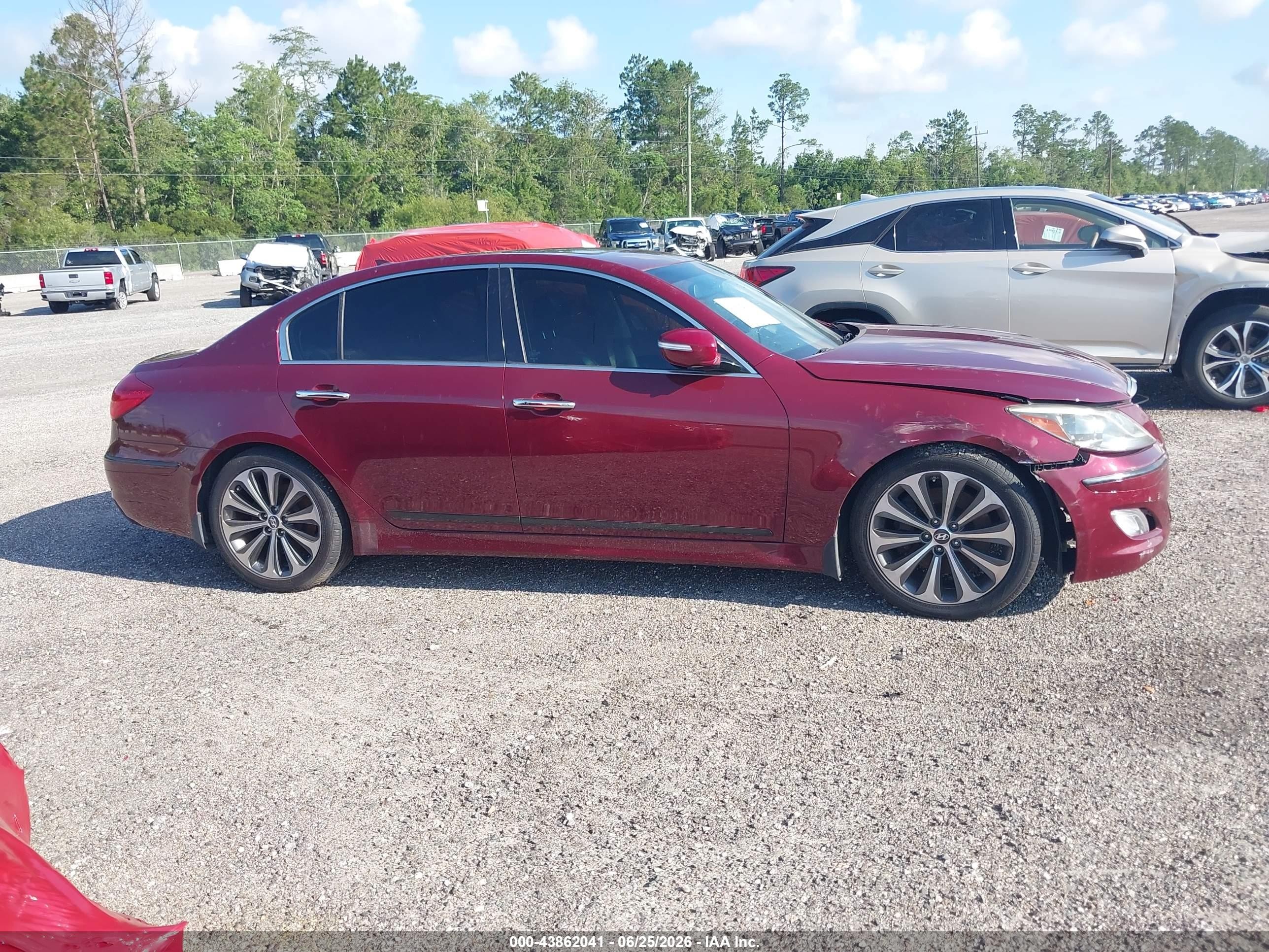 2013 Hyundai Genesis 5.0 R-spec Red vin: KMHGC4DH7DU230318