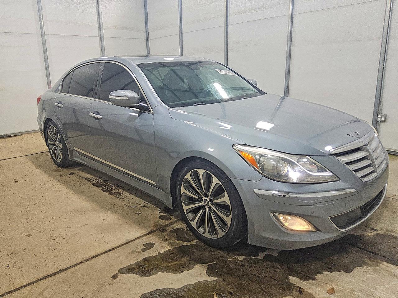 2014 Hyundai Genesis 5.0l Gray vin: KMHGC4DHXEU265016