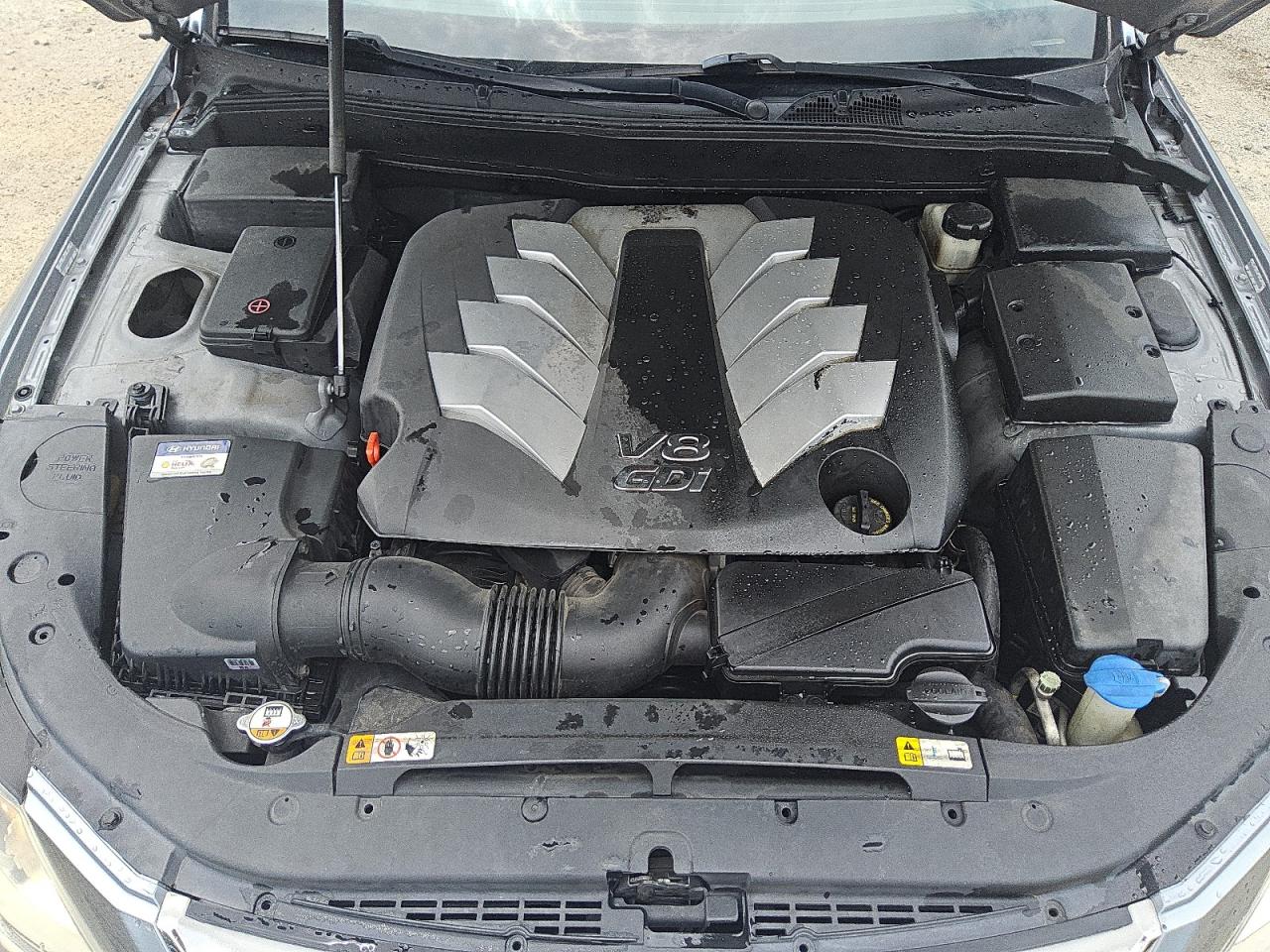 2014 Hyundai Genesis 5.0l Gray vin: KMHGC4DHXEU265016 Damage: Oil, Low Fluid, Unacceptable