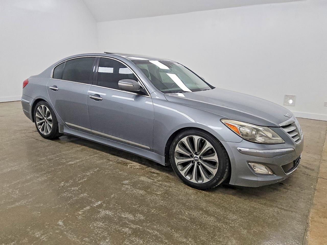 2014 Hyundai Genesis 5.0l Серый vin: KMHGC4DHXEU265016