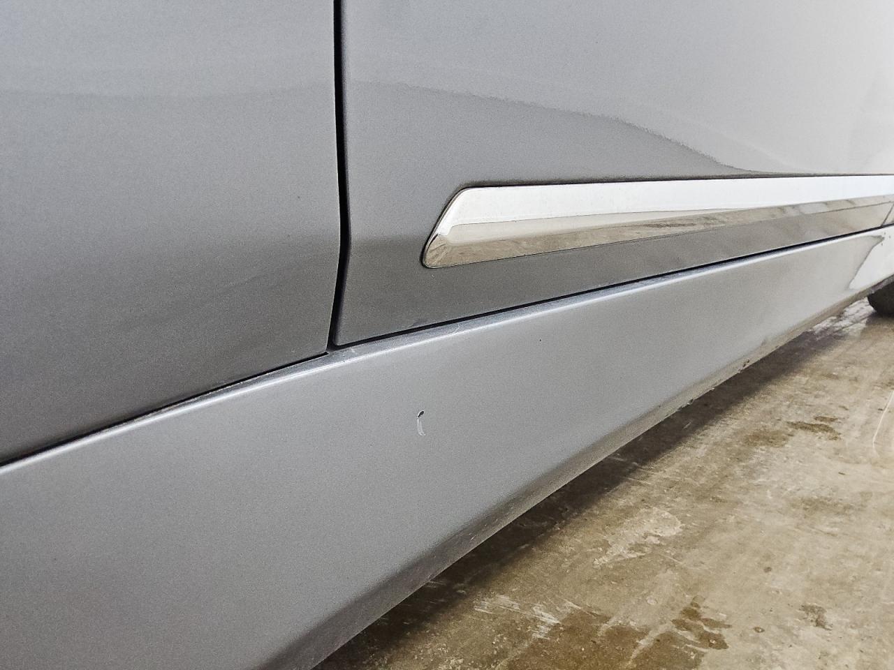 2014 Hyundai Genesis 5.0l Серый vin: KMHGC4DHXEU265016 Damage: Left Rocker Panel Molding, Heavy Scratch, 1 To 2 Inches