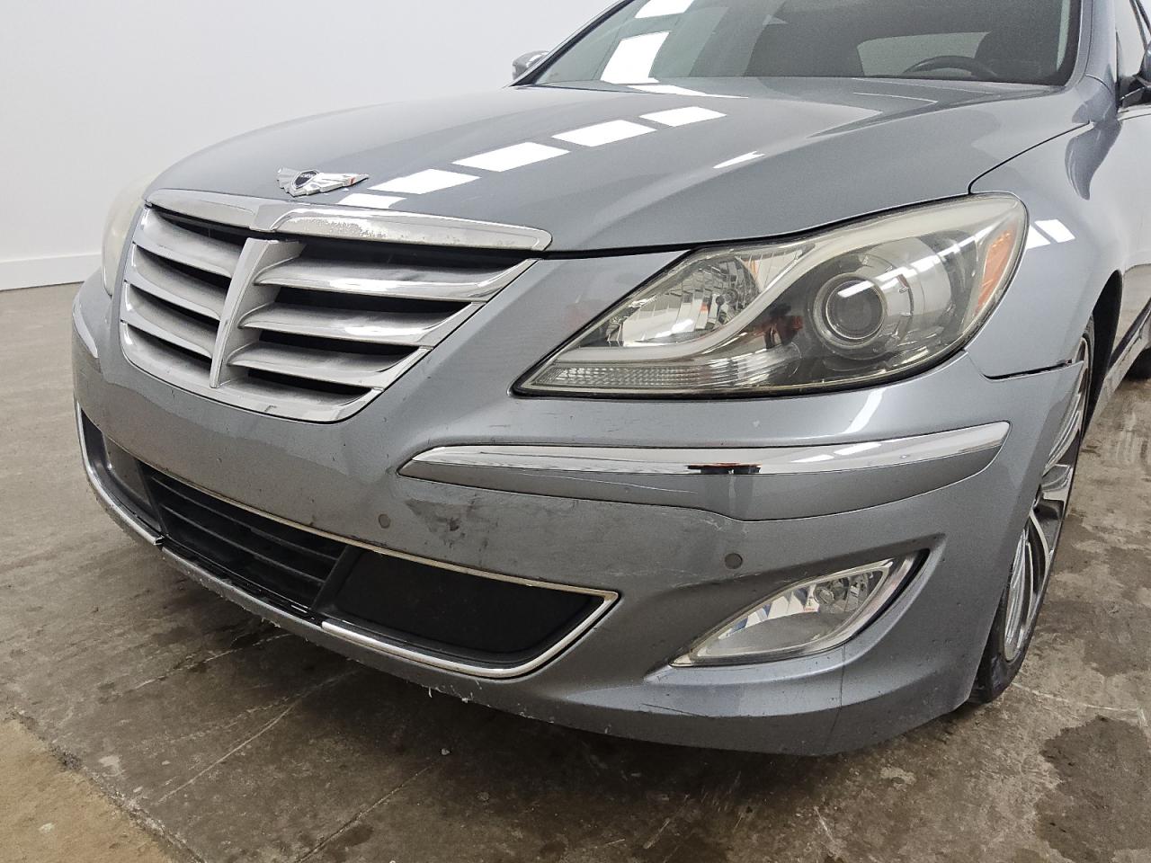 2014 Hyundai Genesis 5.0l Серый vin: KMHGC4DHXEU265016 Damage: Front Bumper, Broken, Replacement Required