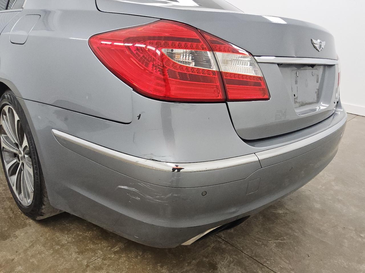 2014 Hyundai Genesis 5.0l Серый vin: KMHGC4DHXEU265016 Damage: Rear Bumper, Multiple Scratches Heavy, 5