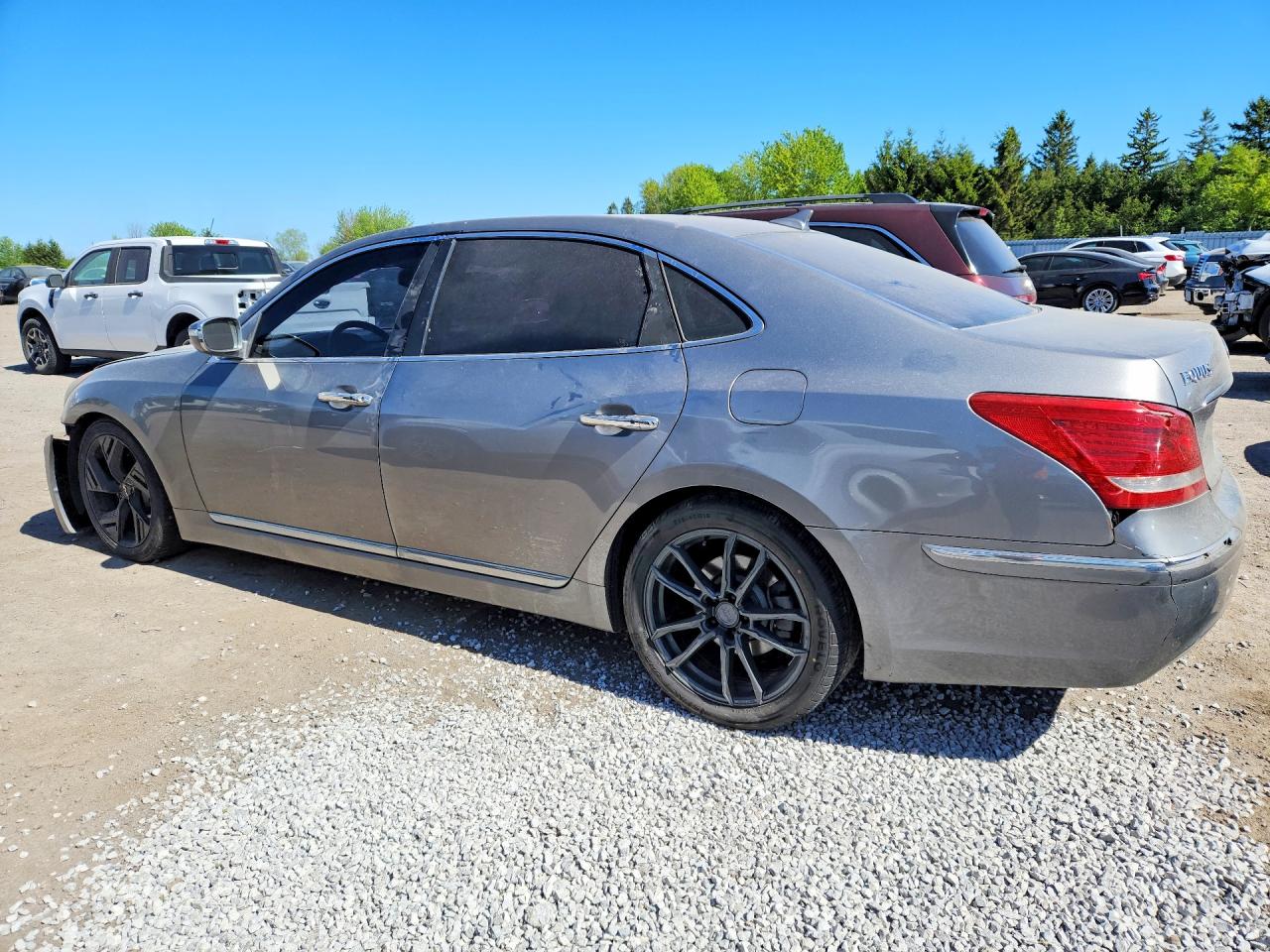 2011 Hyundai Equus Signature Silver vin: KMHGH4JF1BU033646