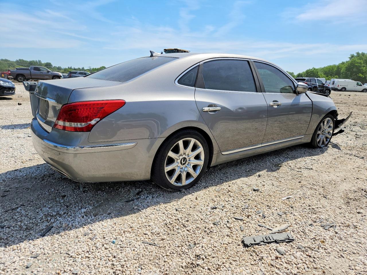 2011 Hyundai Equus Signature Silver vin: KMHGH4JF4BU029431