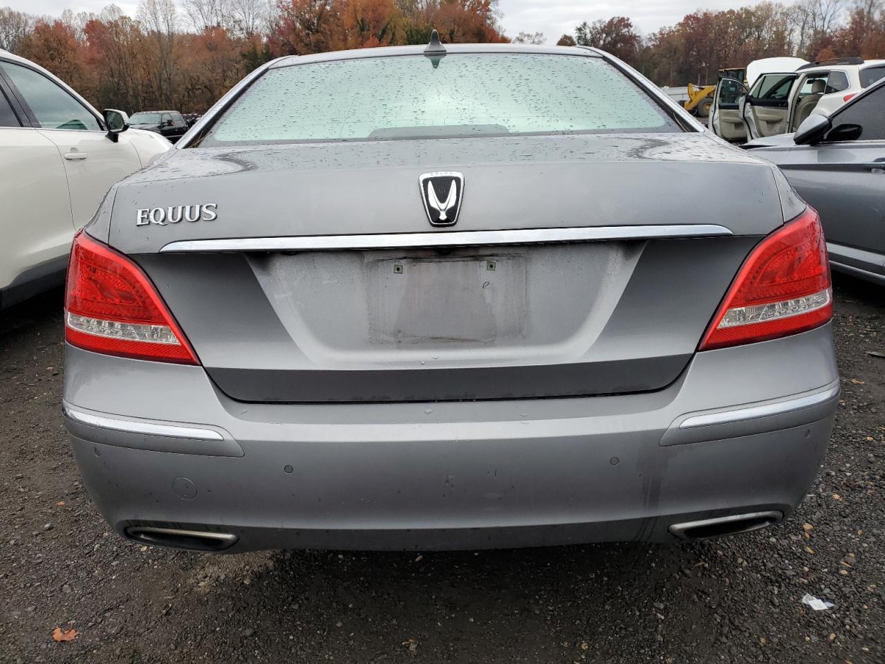 2011 Hyundai Equus Signature Gray vin: KMHGH4JF4BU030045
