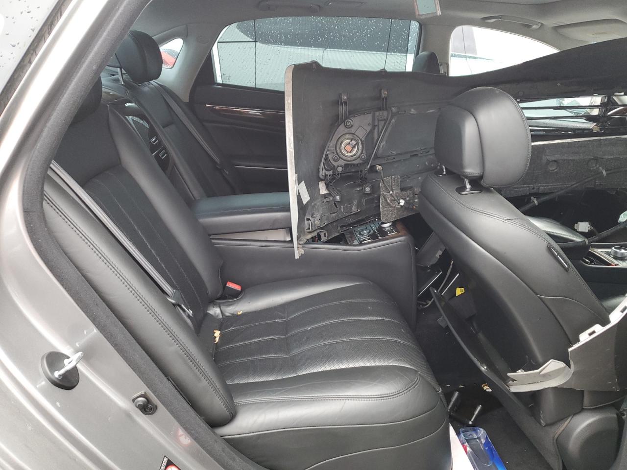 2011 Hyundai Equus Signature Gray vin: KMHGH4JF4BU030045