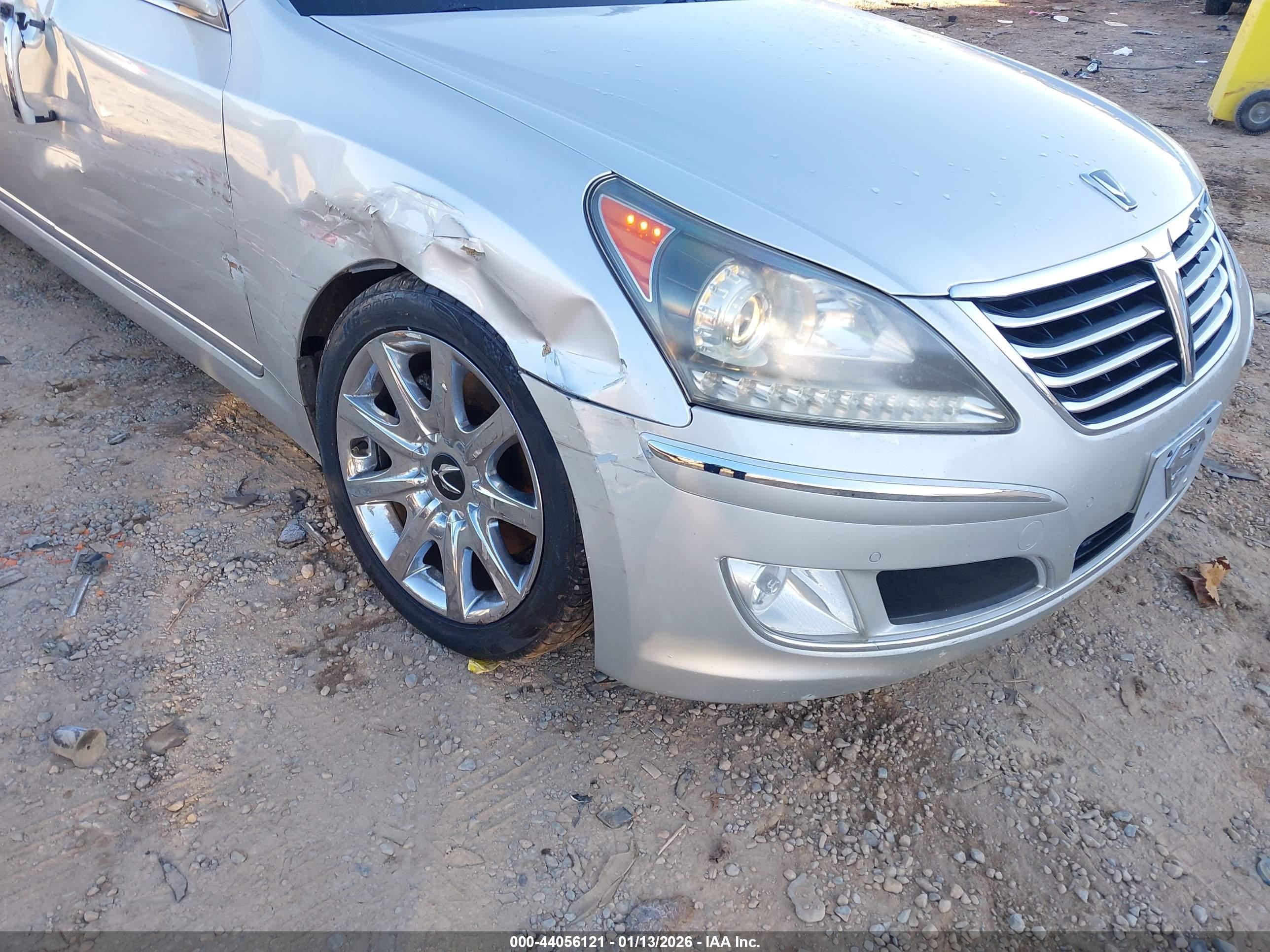 2011 Hyundai Equus Signature Silver vin: KMHGH4JF6BU029432