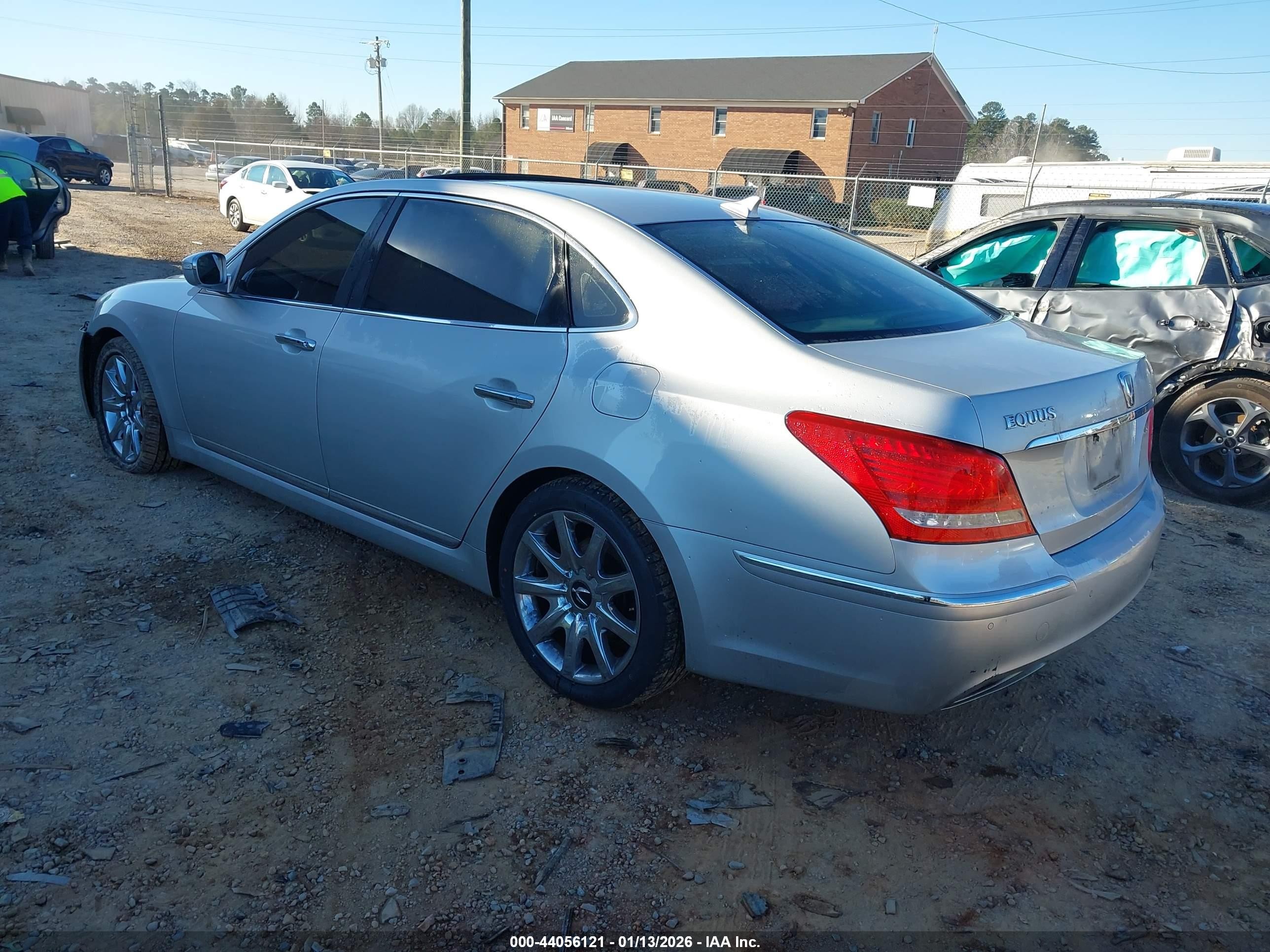 2011 Hyundai Equus Signature Silver vin: KMHGH4JF6BU029432