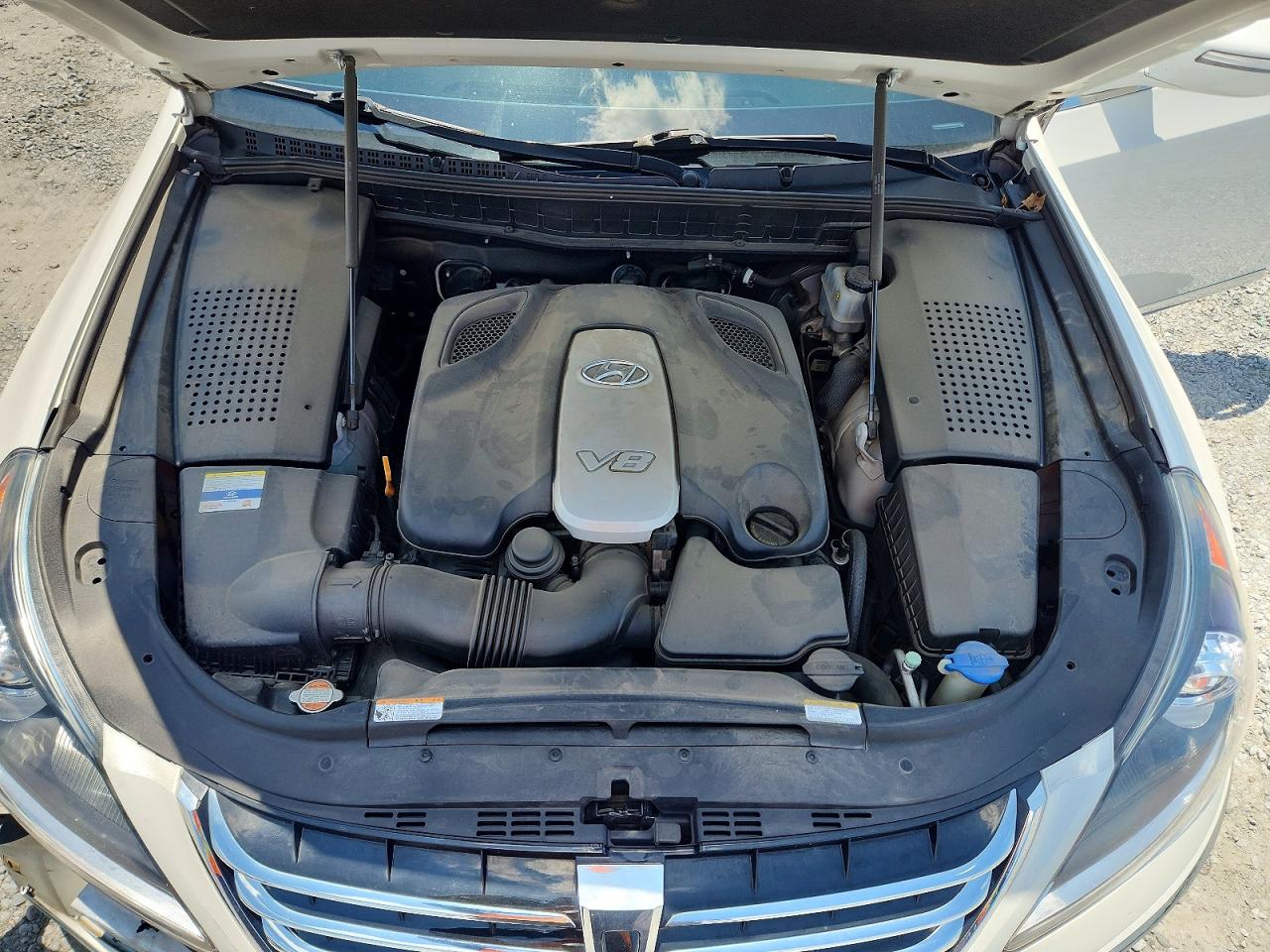 2011 Hyundai Equus Ultimate White vin: KMHGH4JF6BU034078