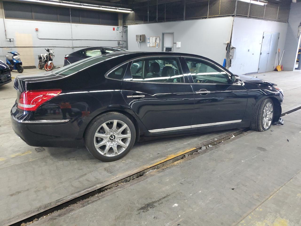 2011 Hyundai Equus Signature Black vin: KMHGH4JF6BU035702