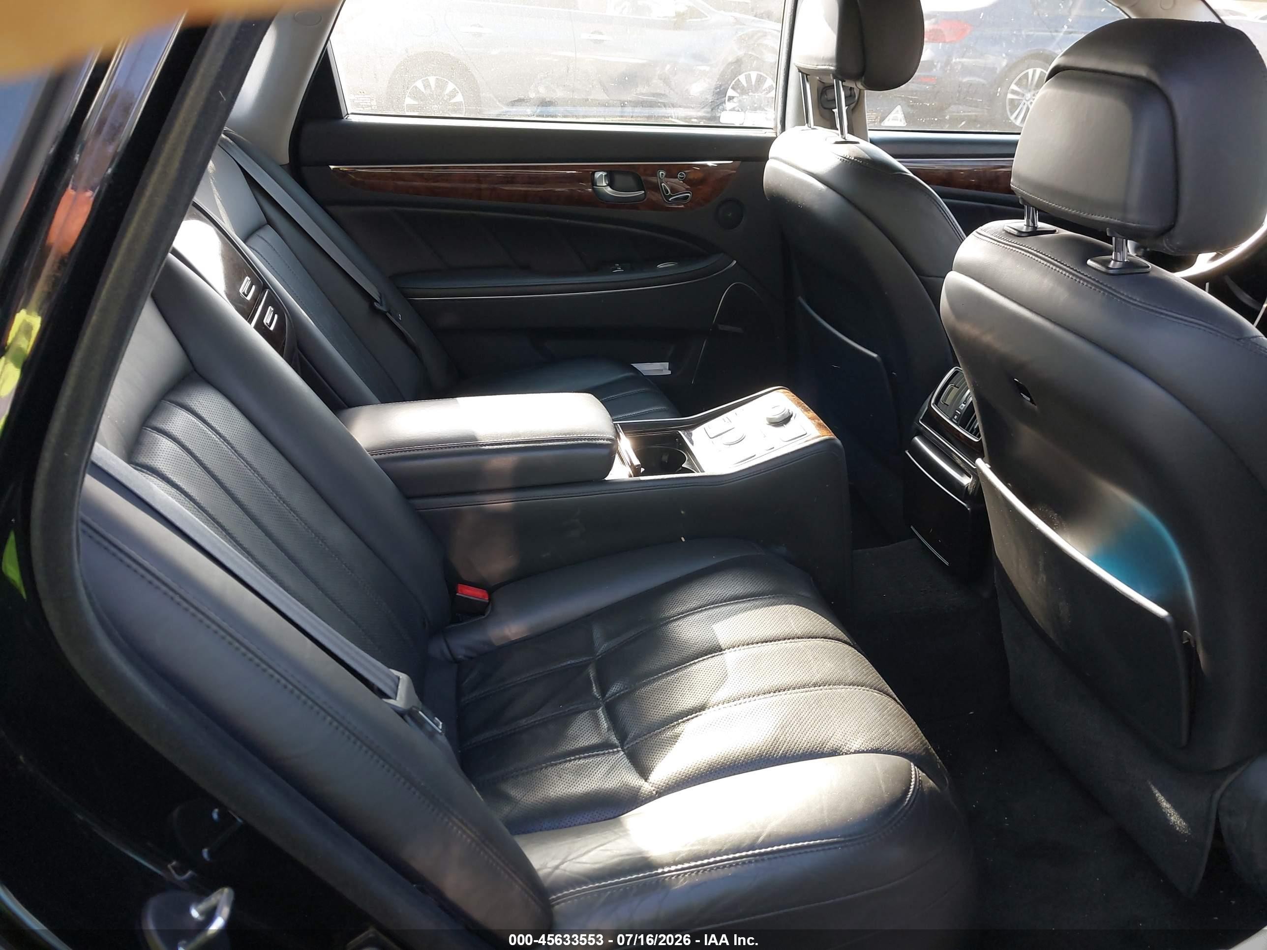 2011 Hyundai Equus Ultimate Black vin: KMHGH4JF8BU034289