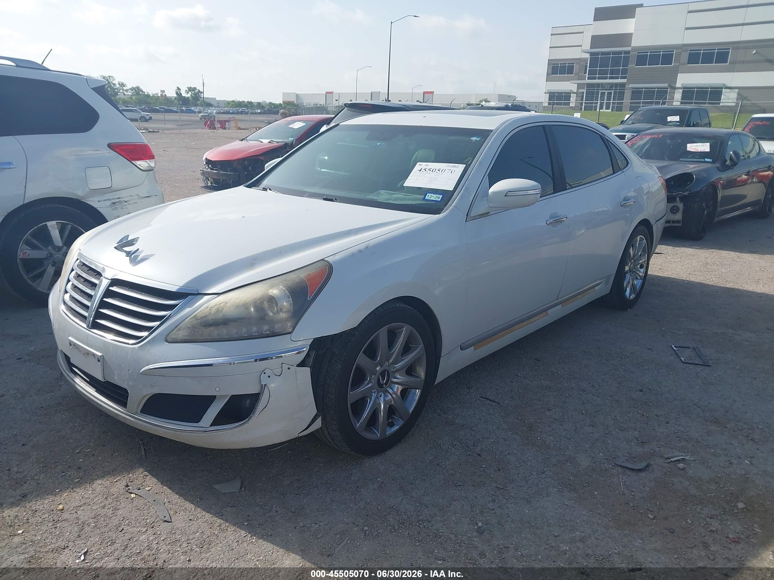 2013 Hyundai Equus Signature White vin: KMHGH4JH2DU069737