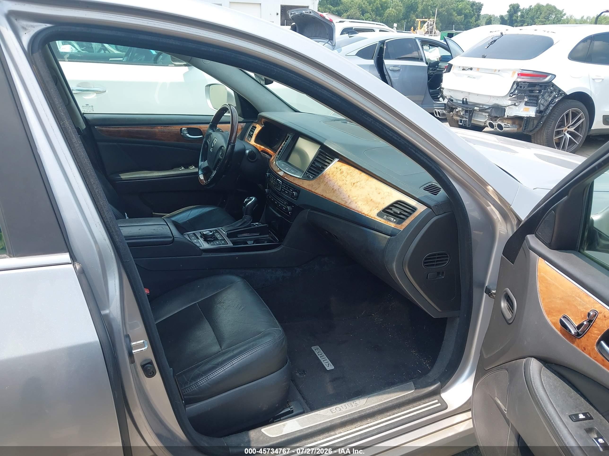 2014 Hyundai Equus Signature Silver vin: KMHGH4JH2EU078519