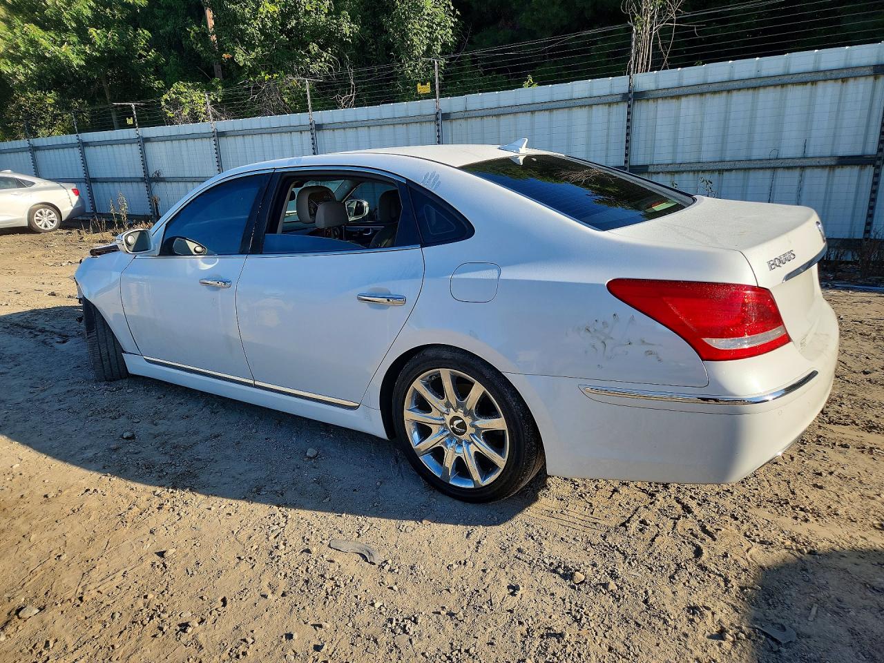2012 Hyundai Equus White vin: KMHGH4JH3CU055960