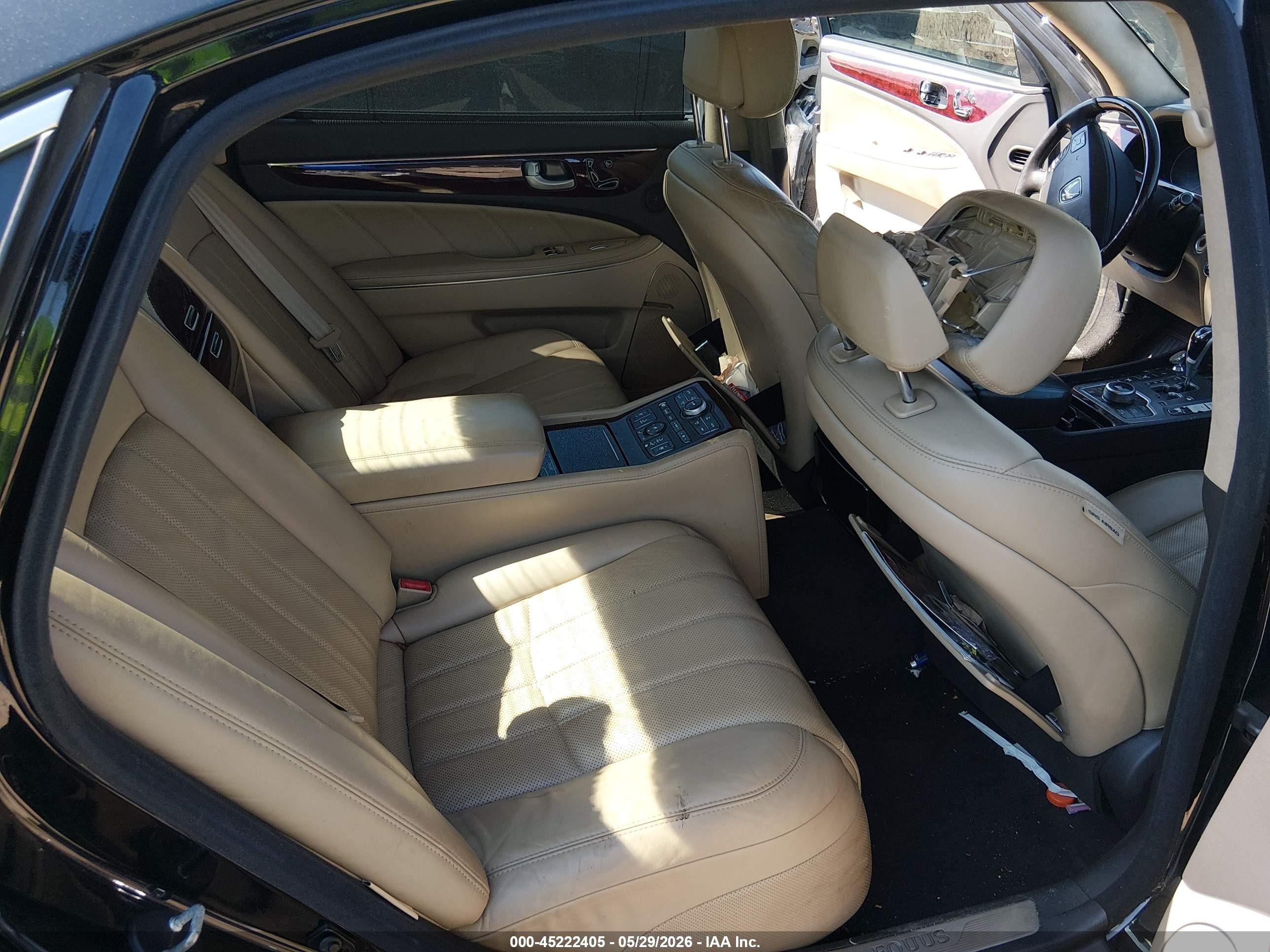 2012 Hyundai Equus Ultimate Black vin: KMHGH4JH4CU045311