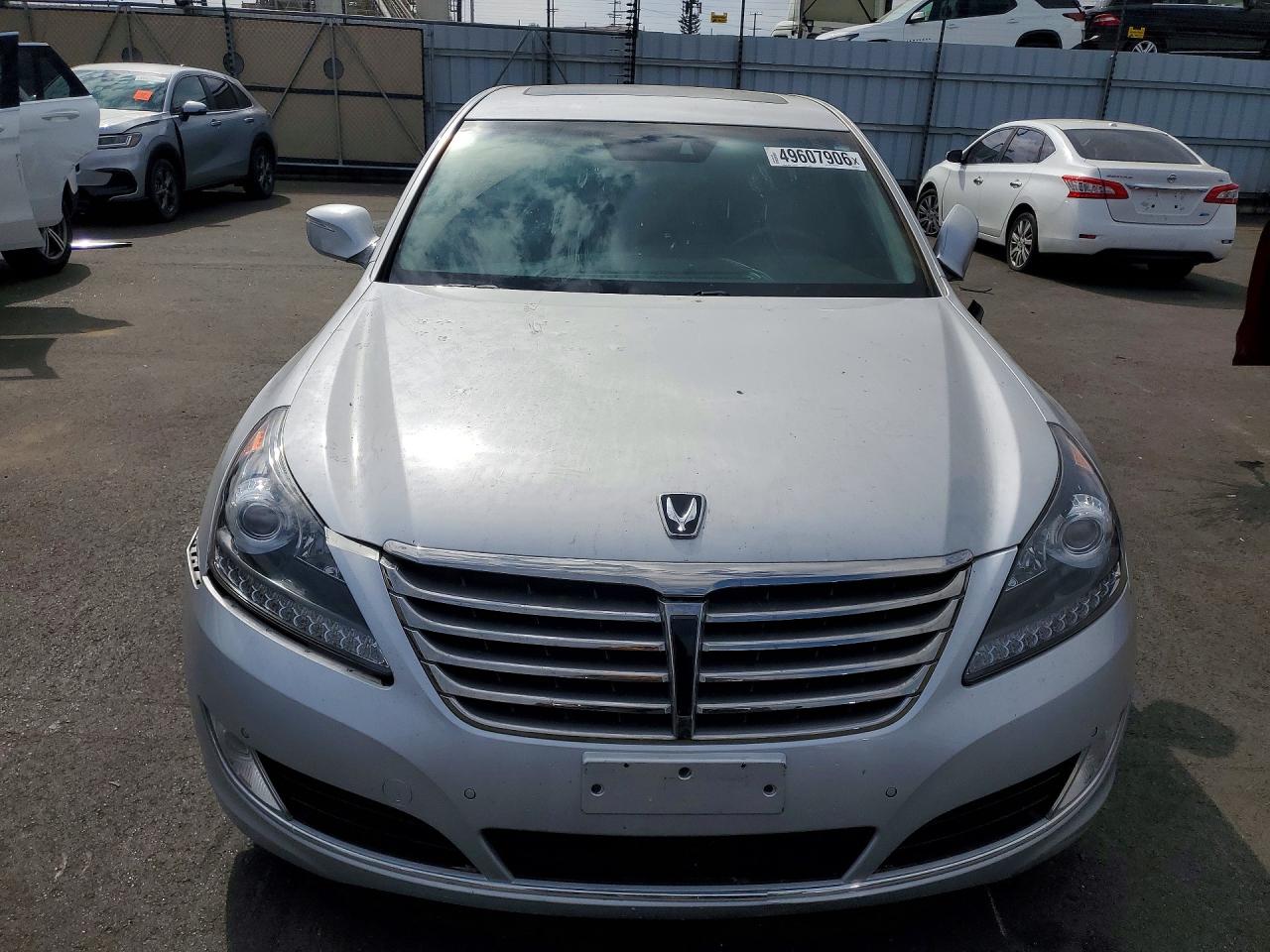 2015 Hyundai Equus Signature Silver vin: KMHGH4JH4FU094190