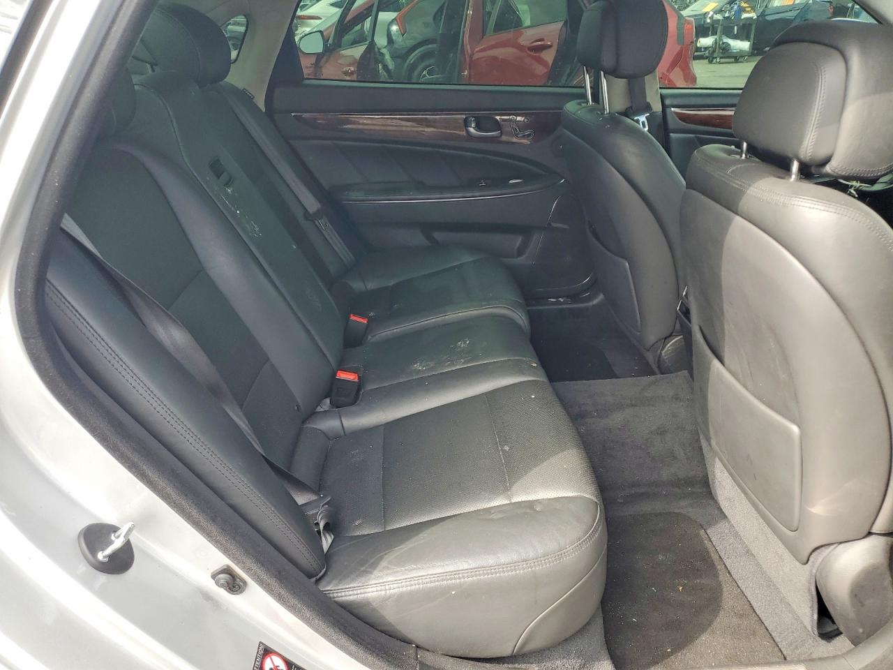 2015 Hyundai Equus Signature Silver vin: KMHGH4JH4FU094190