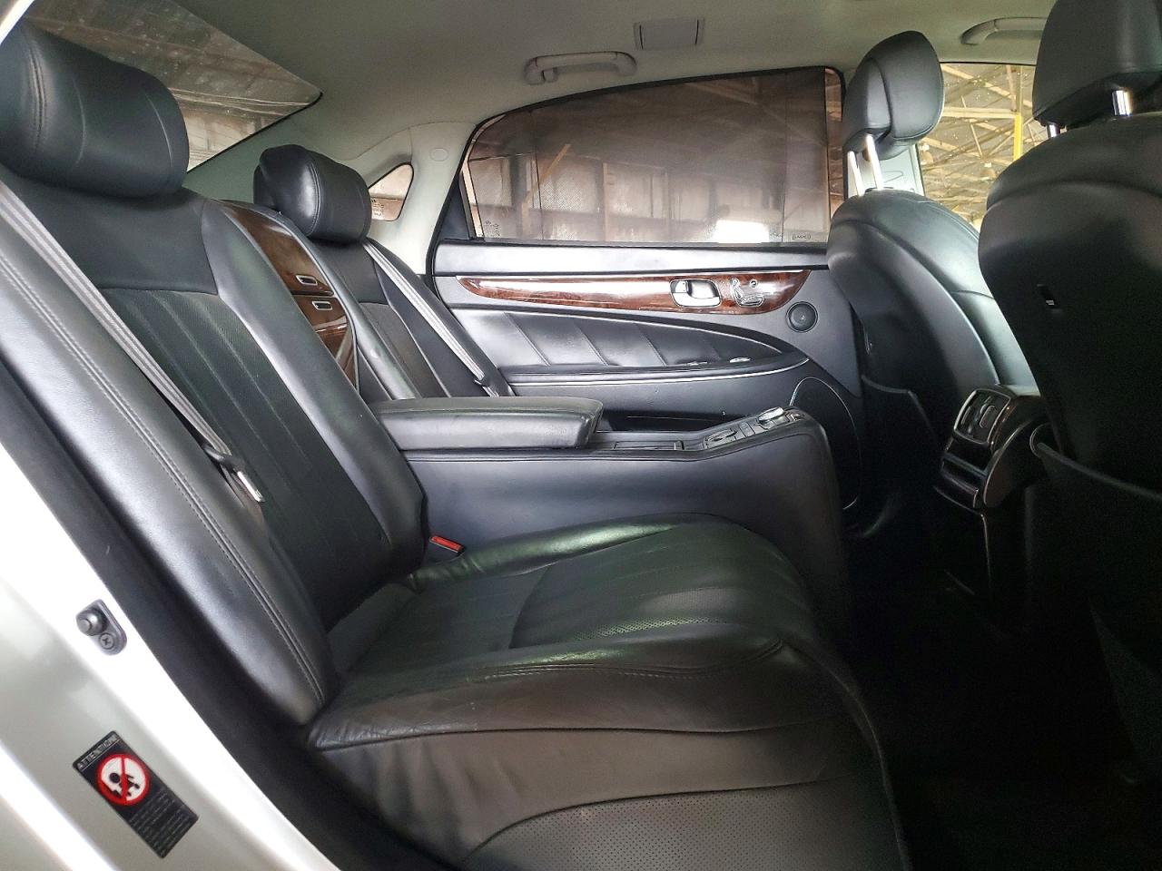 2012 Hyundai Equus Ultimate Silver vin: KMHGH4JH5CU054129