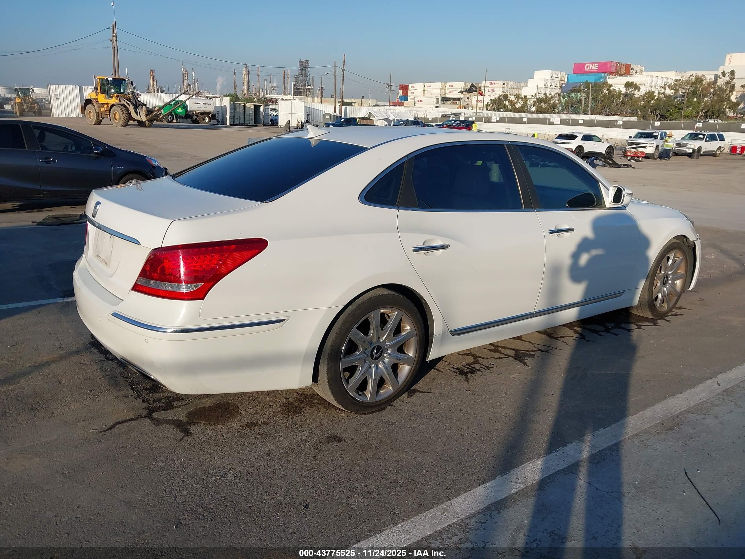 2013 Hyundai Equus Signature Белый vin: KMHGH4JH5DU066606