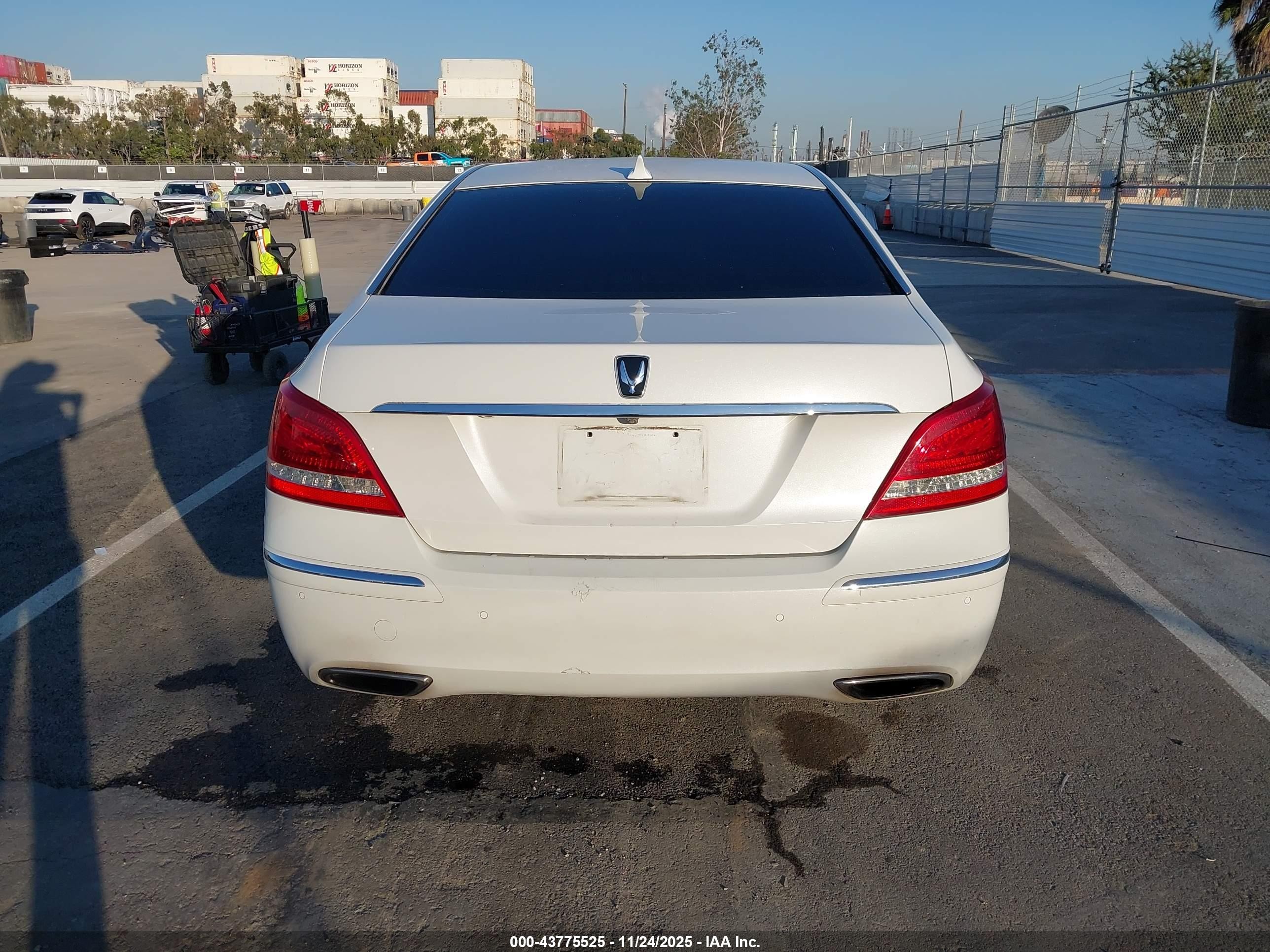 2013 Hyundai Equus Signature Белый vin: KMHGH4JH5DU066606