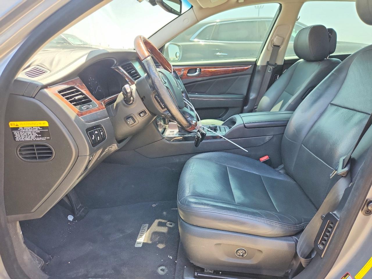 2015 Hyundai Equus Signature Silver vin: KMHGH4JH5FU092500
