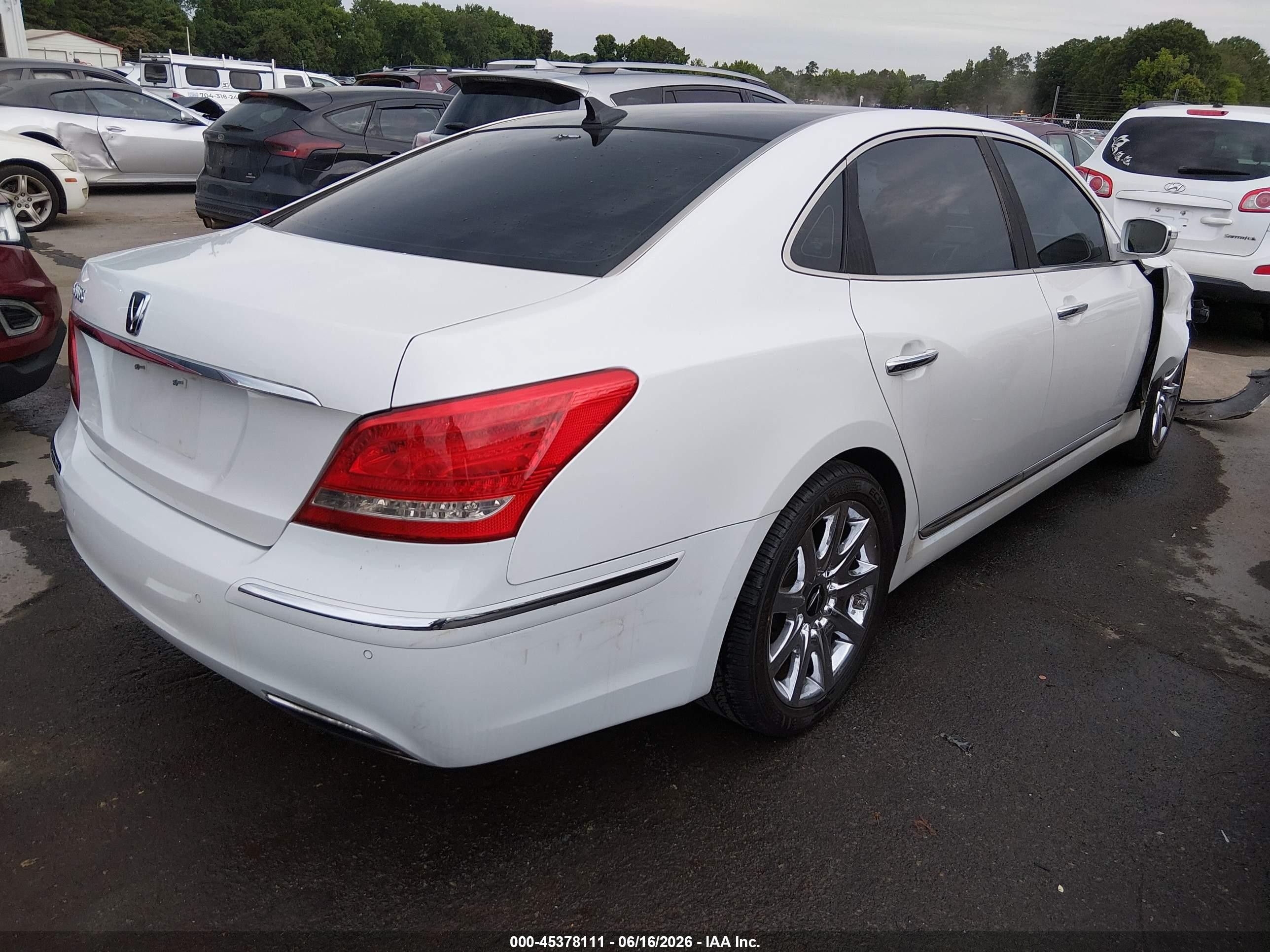2012 Hyundai Equus Signature White vin: KMHGH4JH6CU050350