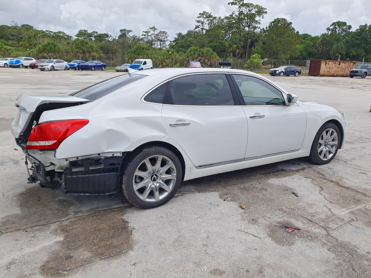 2012 Hyundai Equus Signature White vin: KMHGH4JH7CU052205