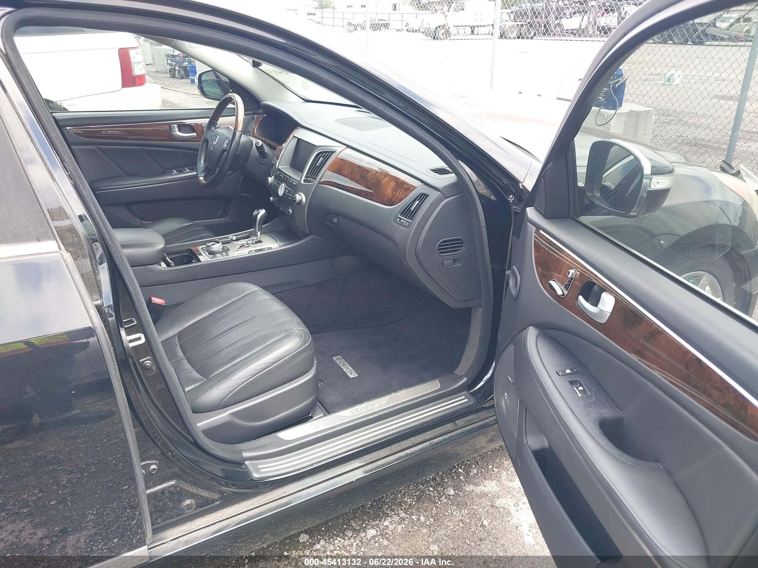 2013 Hyundai Equus Signature Black vin: KMHGH4JH7DU058328