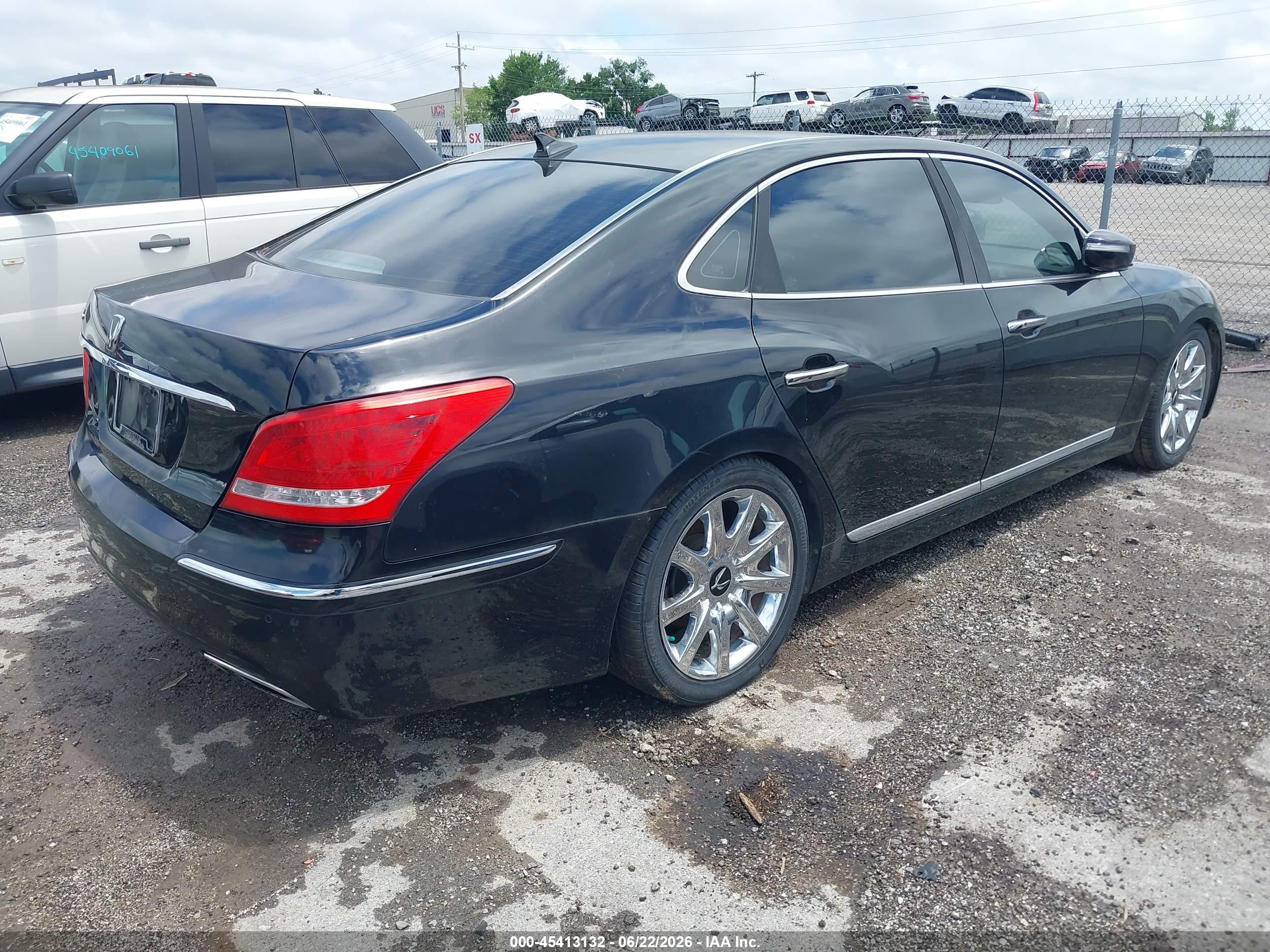 2013 Hyundai Equus Signature Black vin: KMHGH4JH7DU058328