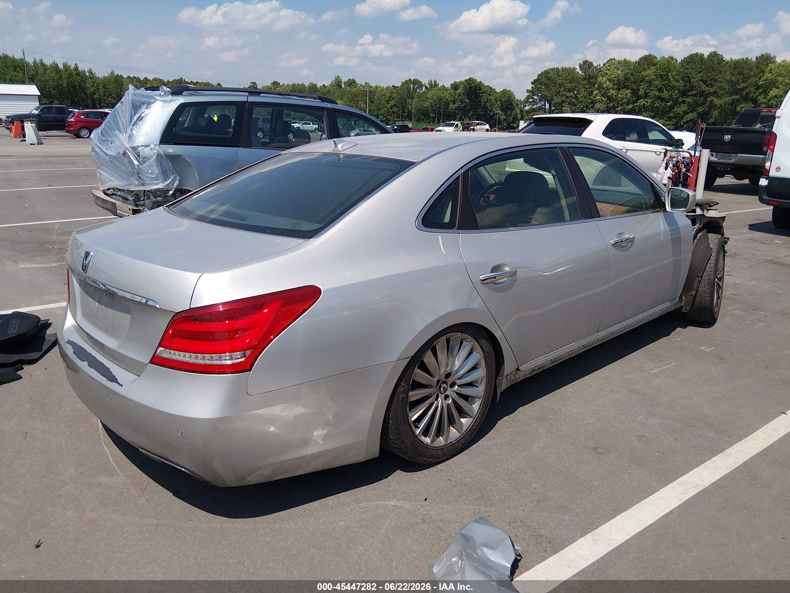 2014 Hyundai Equus Signature Серебряный vin: KMHGH4JH7EU076491