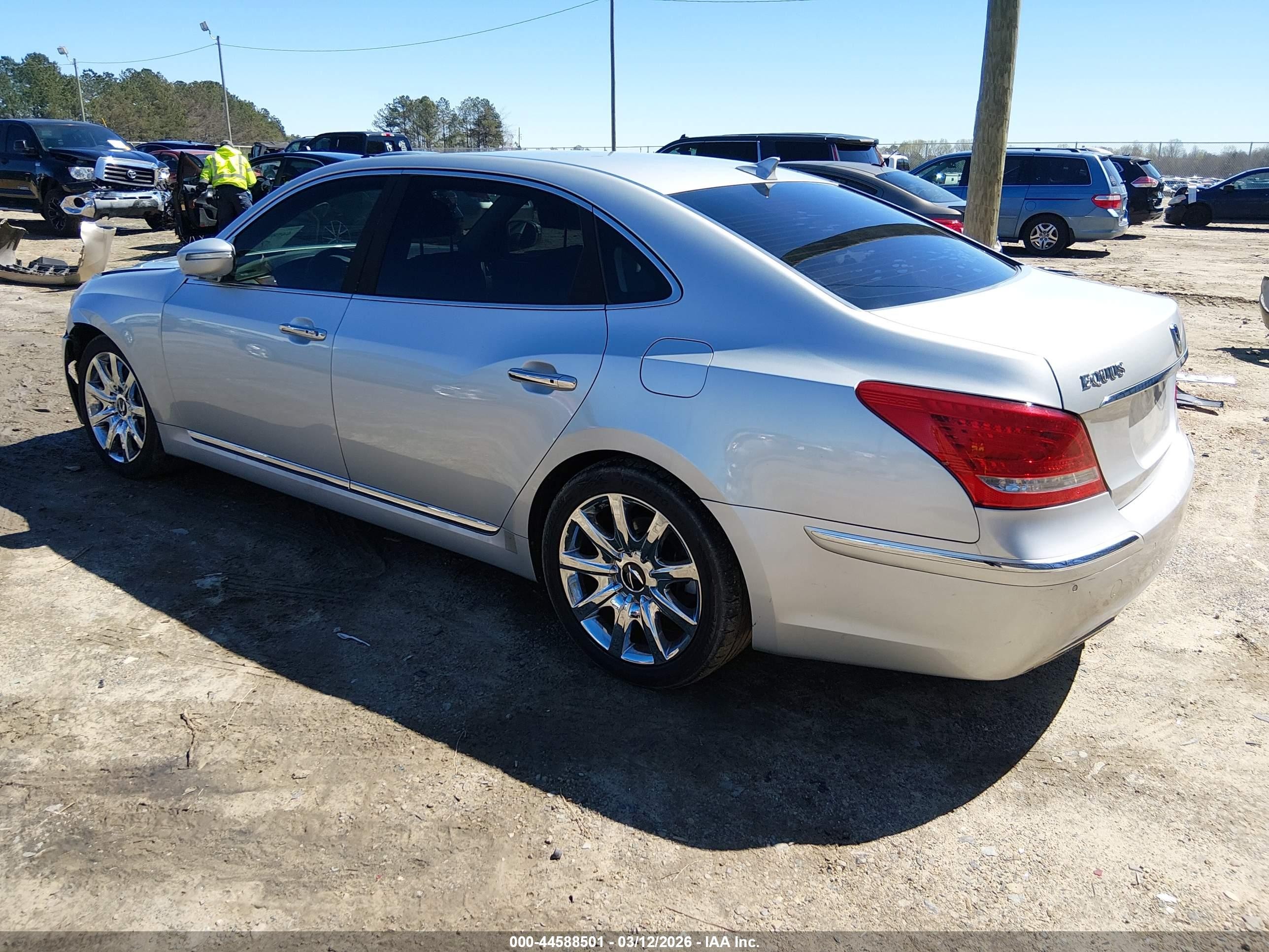 2013 Hyundai Equus Signature Silver vin: KMHGH4JH8DU064347