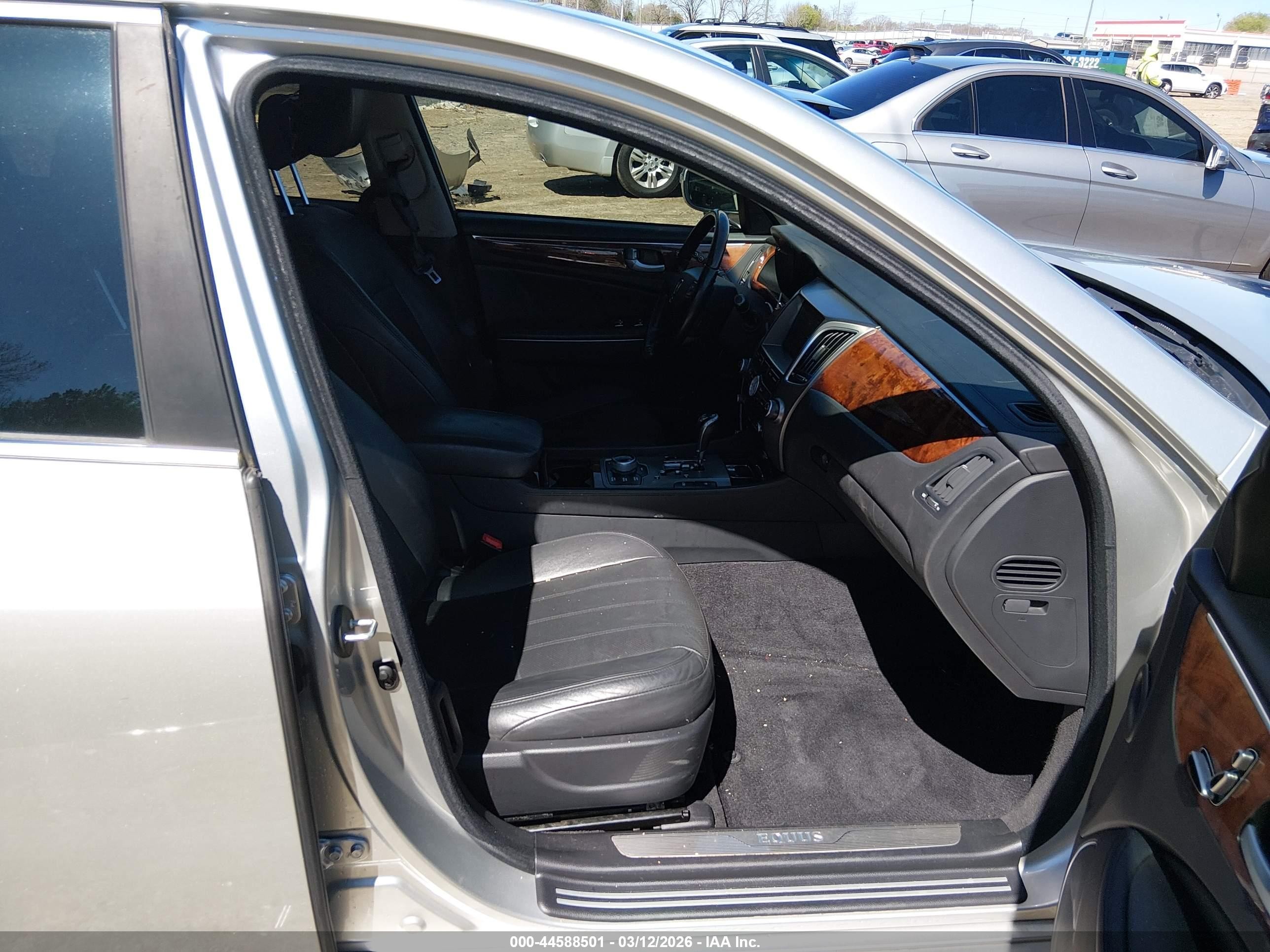 2013 Hyundai Equus Signature Silver vin: KMHGH4JH8DU064347