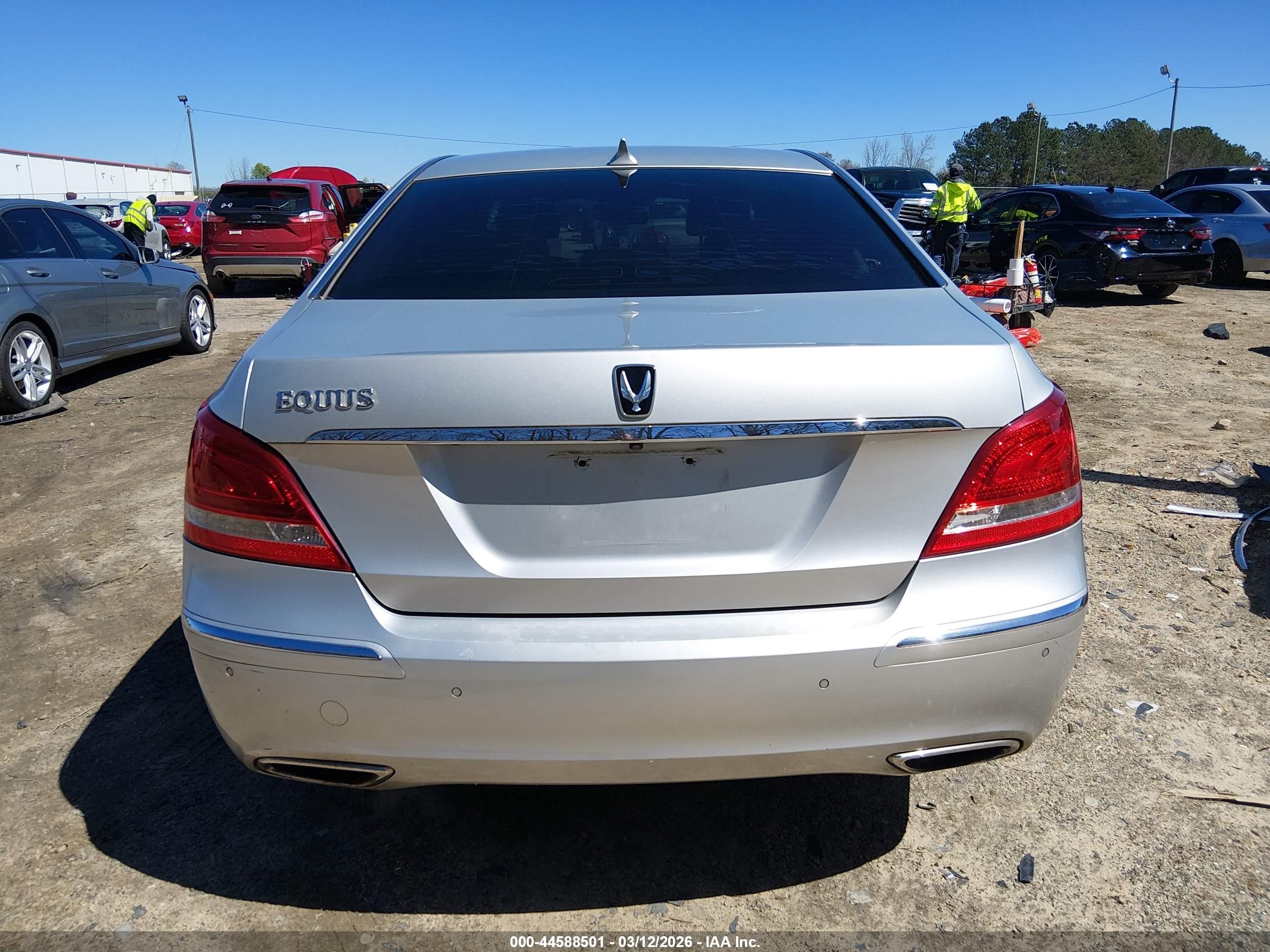 2013 Hyundai Equus Signature Silver vin: KMHGH4JH8DU064347