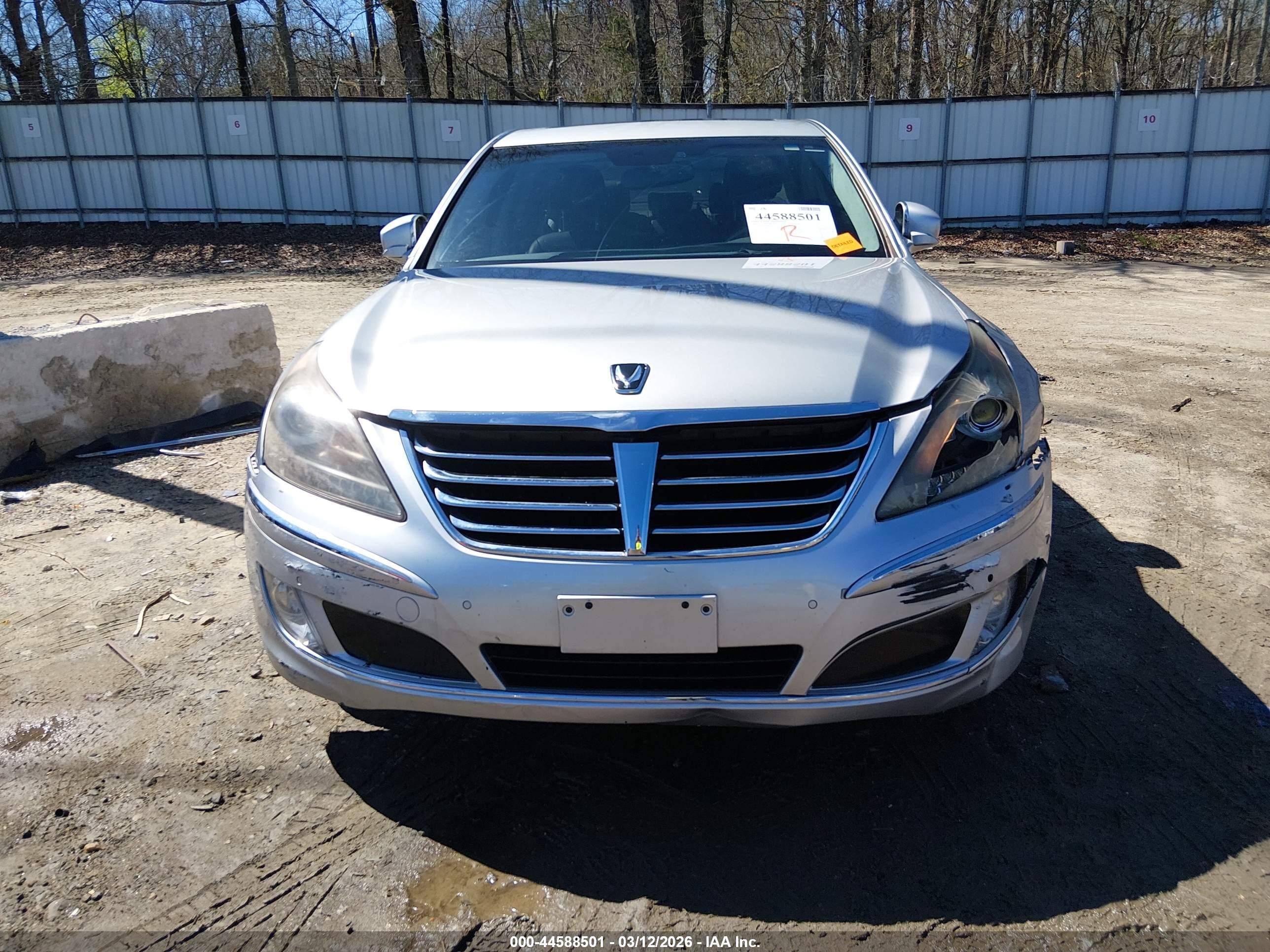 2013 Hyundai Equus Signature Silver vin: KMHGH4JH8DU064347