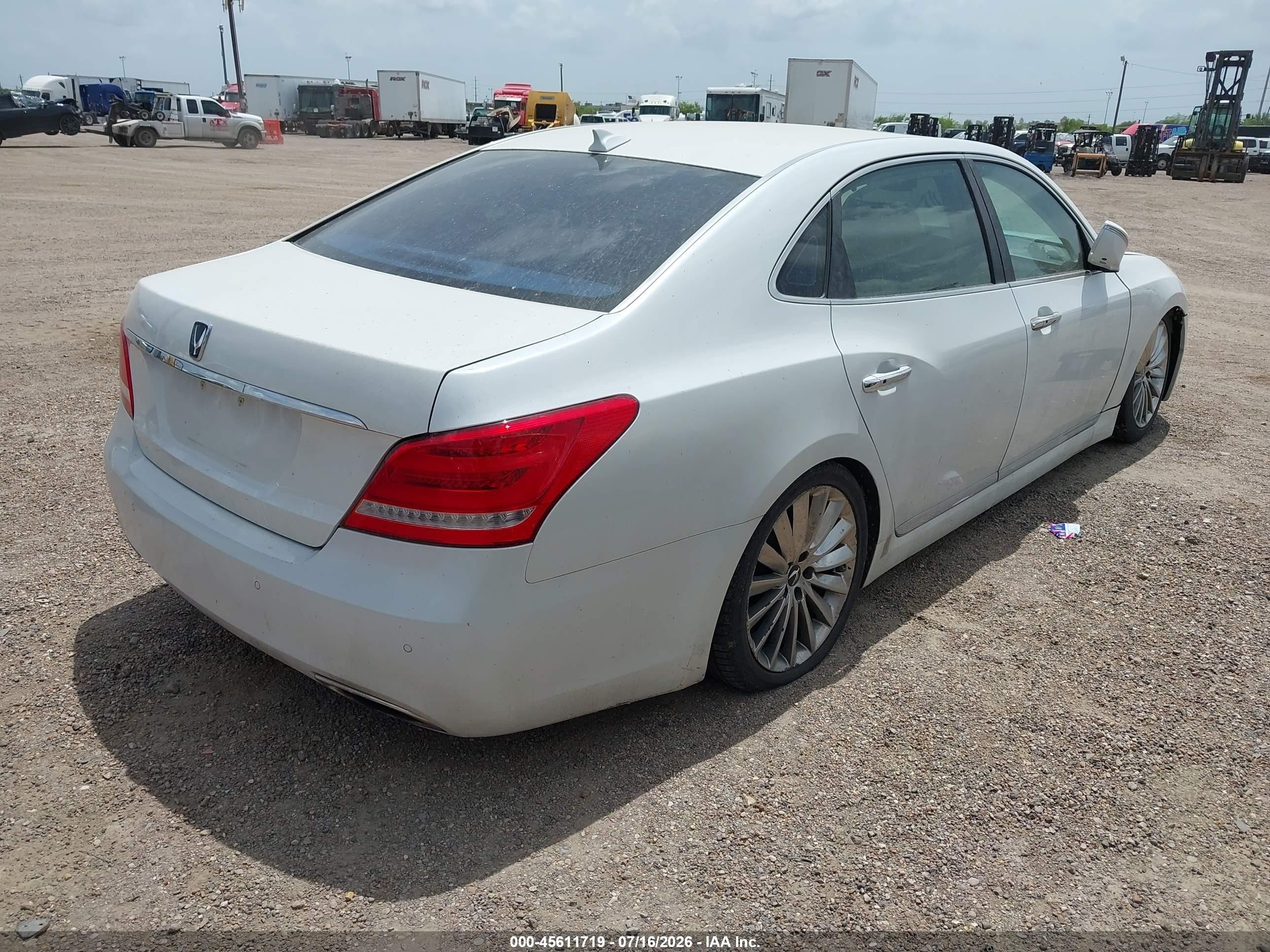 2014 Hyundai Equus Ultimate White vin: KMHGH4JH8EU074085