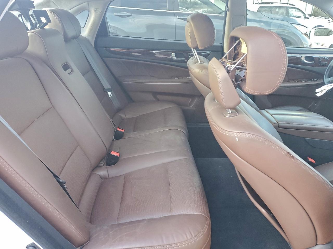 2015 Hyundai Equus Signature White vin: KMHGH4JH8FU093043