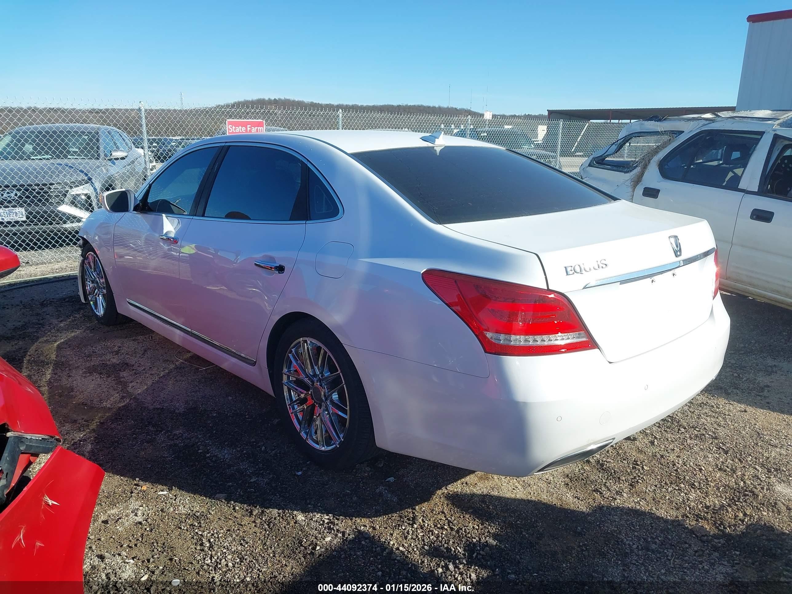 2014 Hyundai Equus Ultimate White vin: KMHGH4JH9EU082812