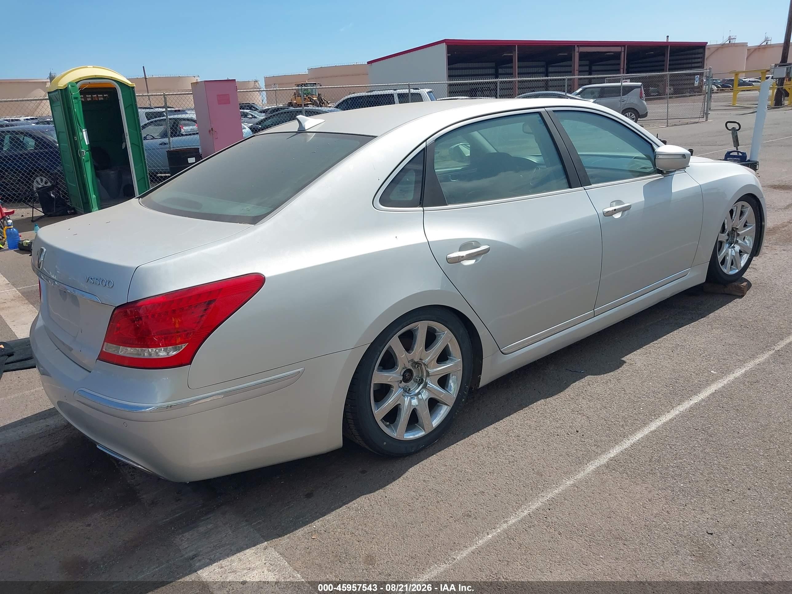 2012 Hyundai Equus Signature Silver vin: KMHGH4JHXCU045586