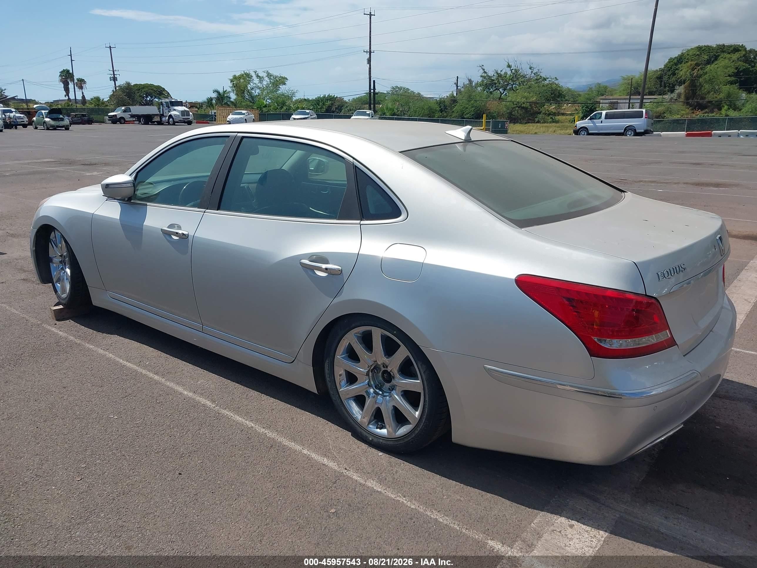 2012 Hyundai Equus Signature Silver vin: KMHGH4JHXCU045586