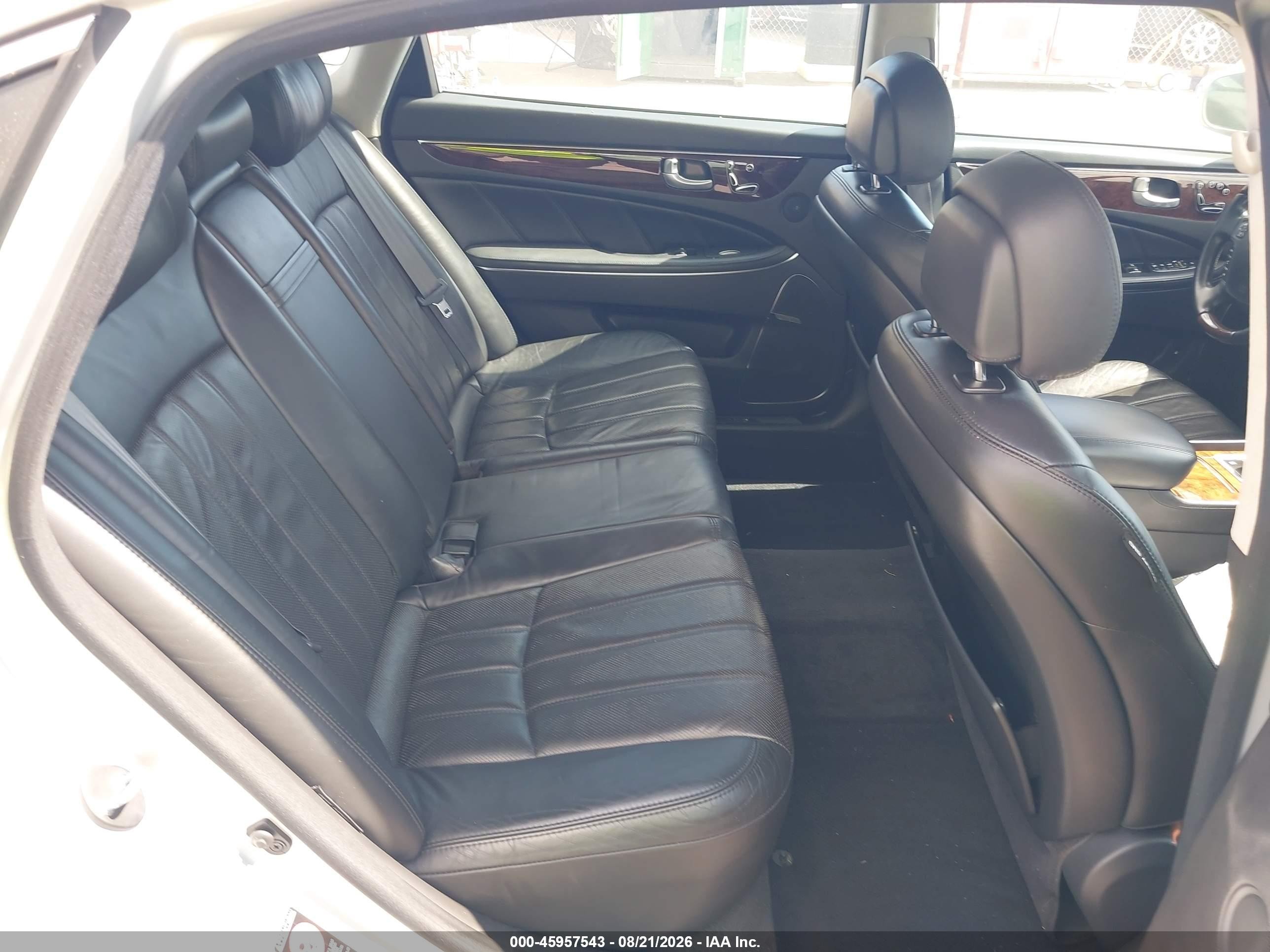 2012 Hyundai Equus Signature Silver vin: KMHGH4JHXCU045586