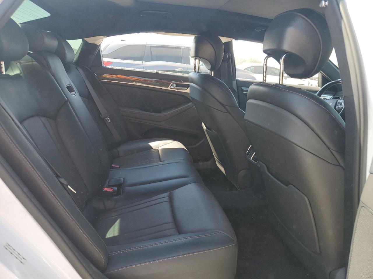 2018 Genesis G80 Sport White vin: KMHGN4JB5JU252940