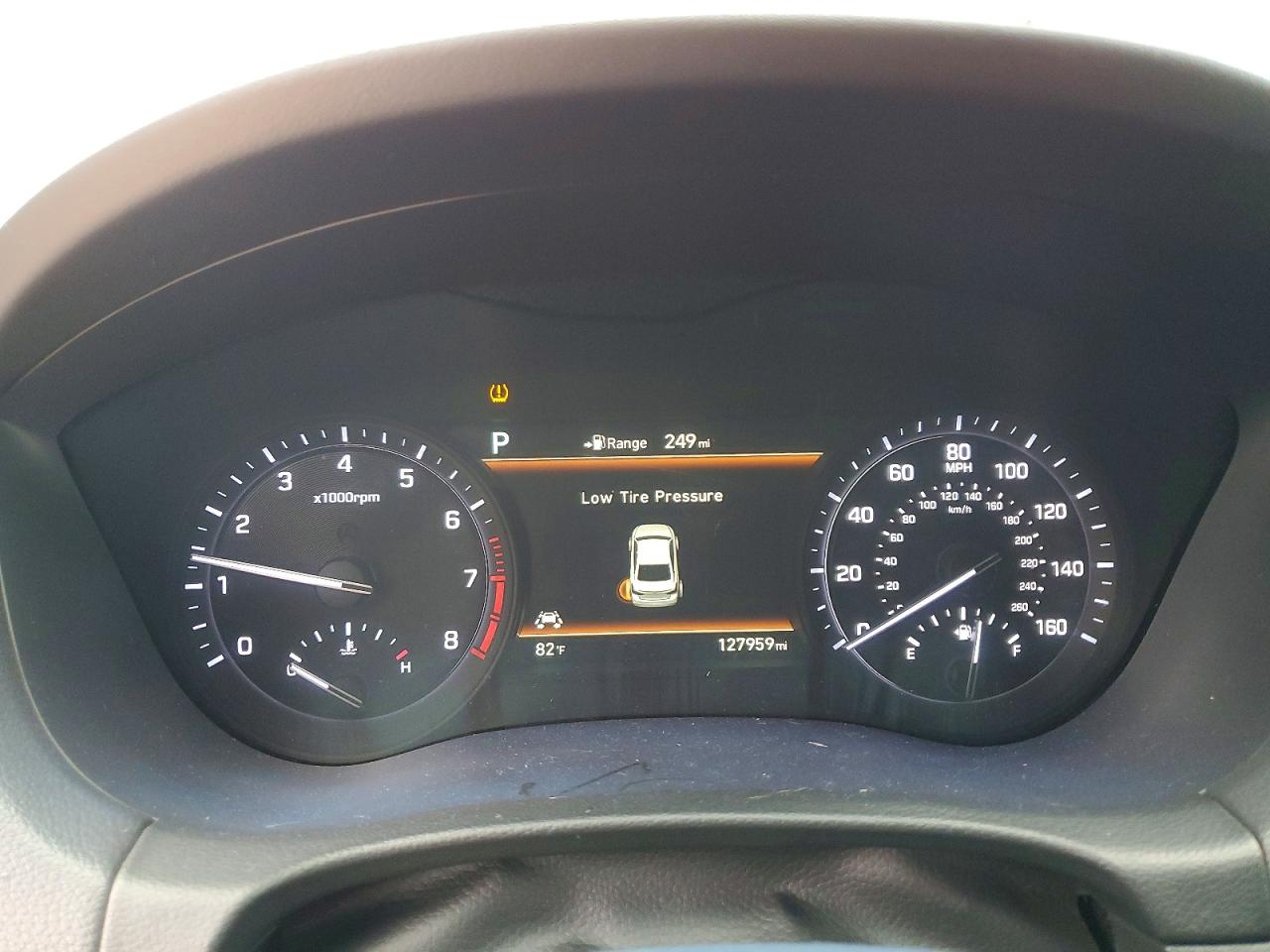 2018 Genesis G80 Sport Turquoise vin: KMHGN4JB6JU216285