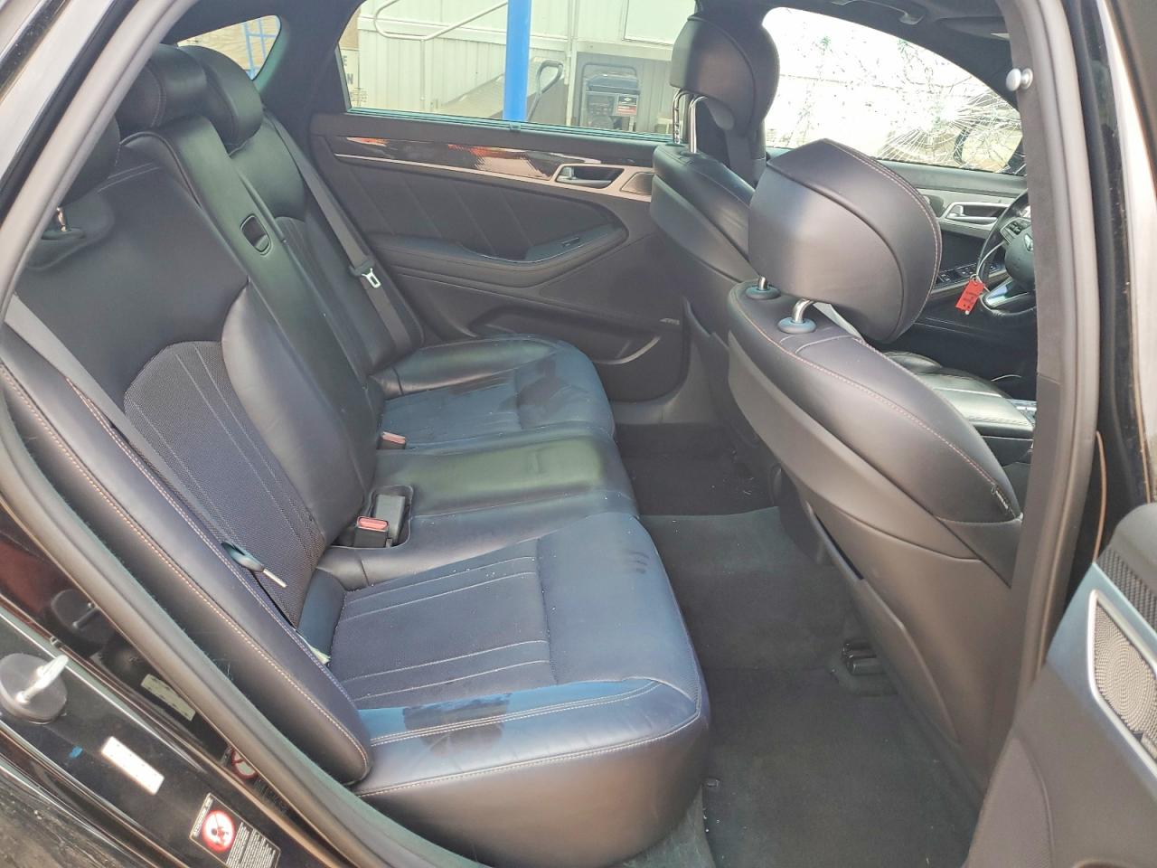 2018 Genesis G80 Sport Turquoise vin: KMHGN4JB6JU216285