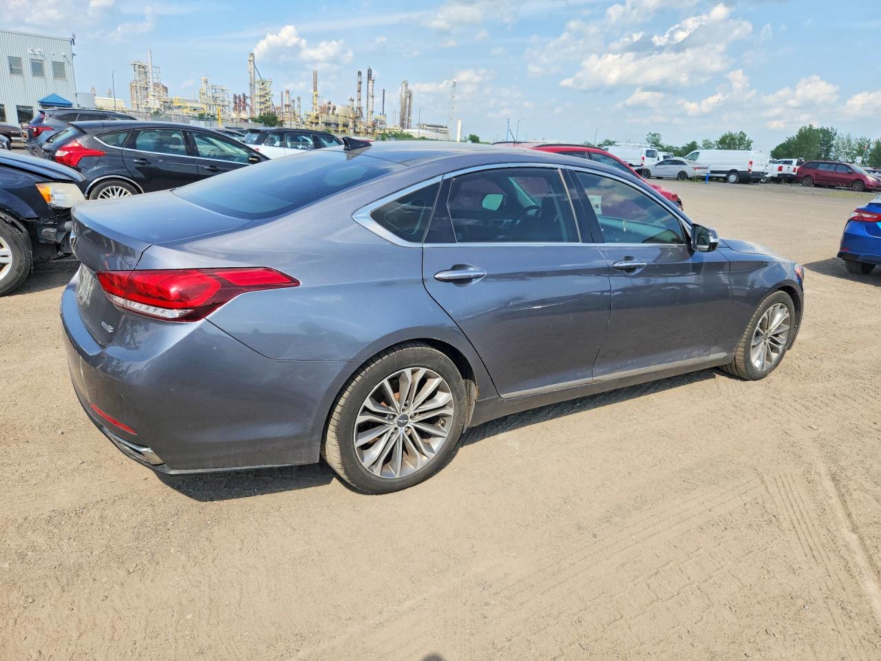 2015 Hyundai Genesis 3.8l Silver vin: KMHGN4JE0FU020697