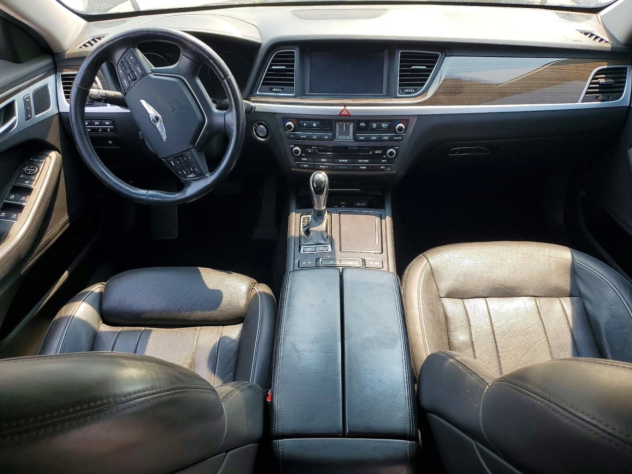 2015 Hyundai Genesis 3.8l Черный vin: KMHGN4JE1FU016710