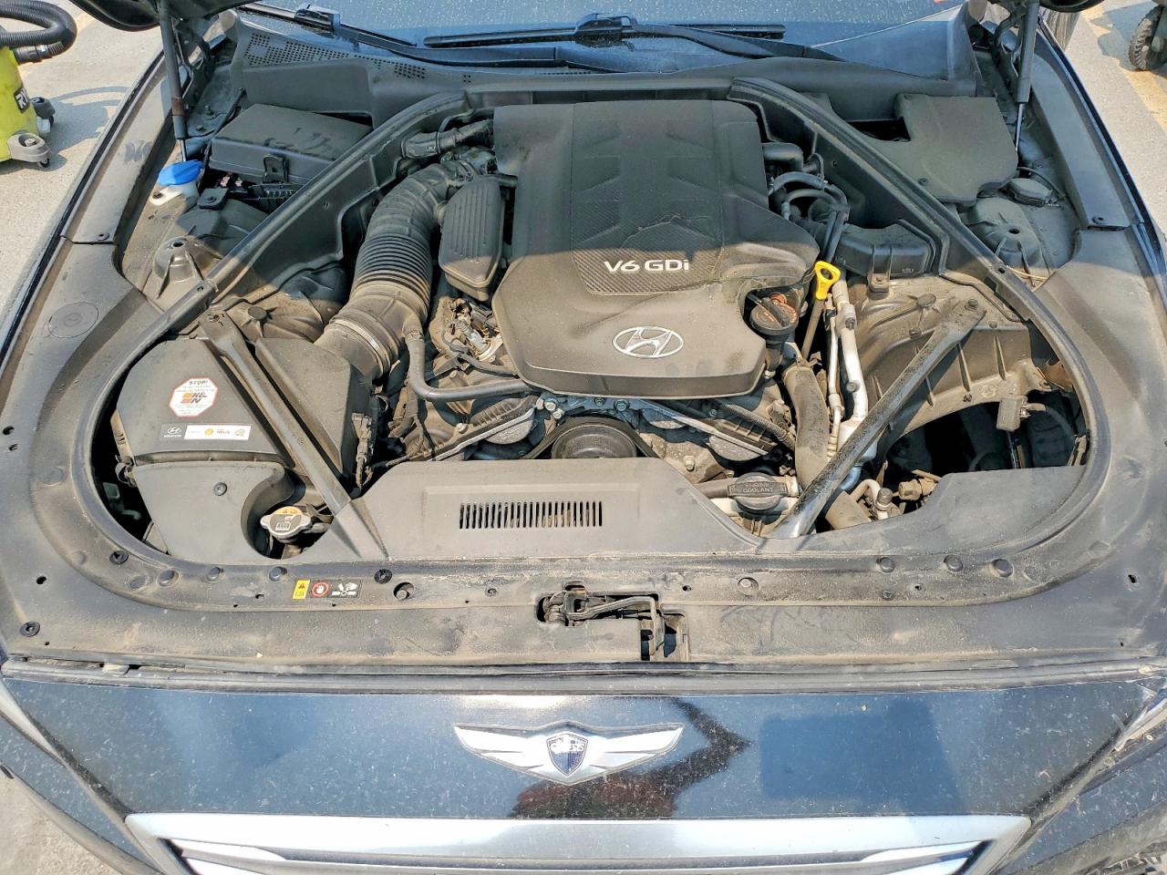 2015 Hyundai Genesis 3.8l Черный vin: KMHGN4JE1FU016710