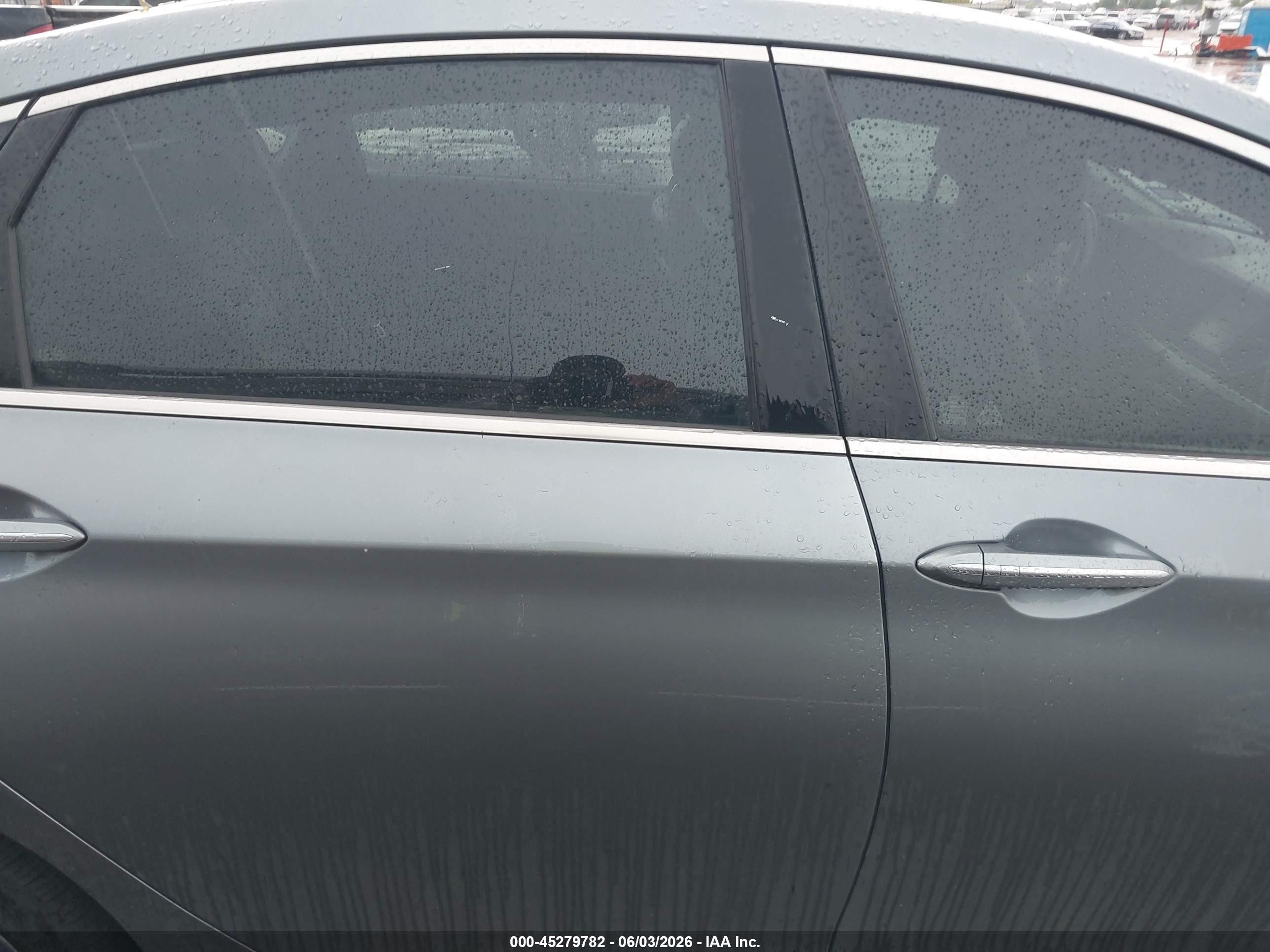 2015 Hyundai Genesis 3.8 Gray vin: KMHGN4JE1FU016819