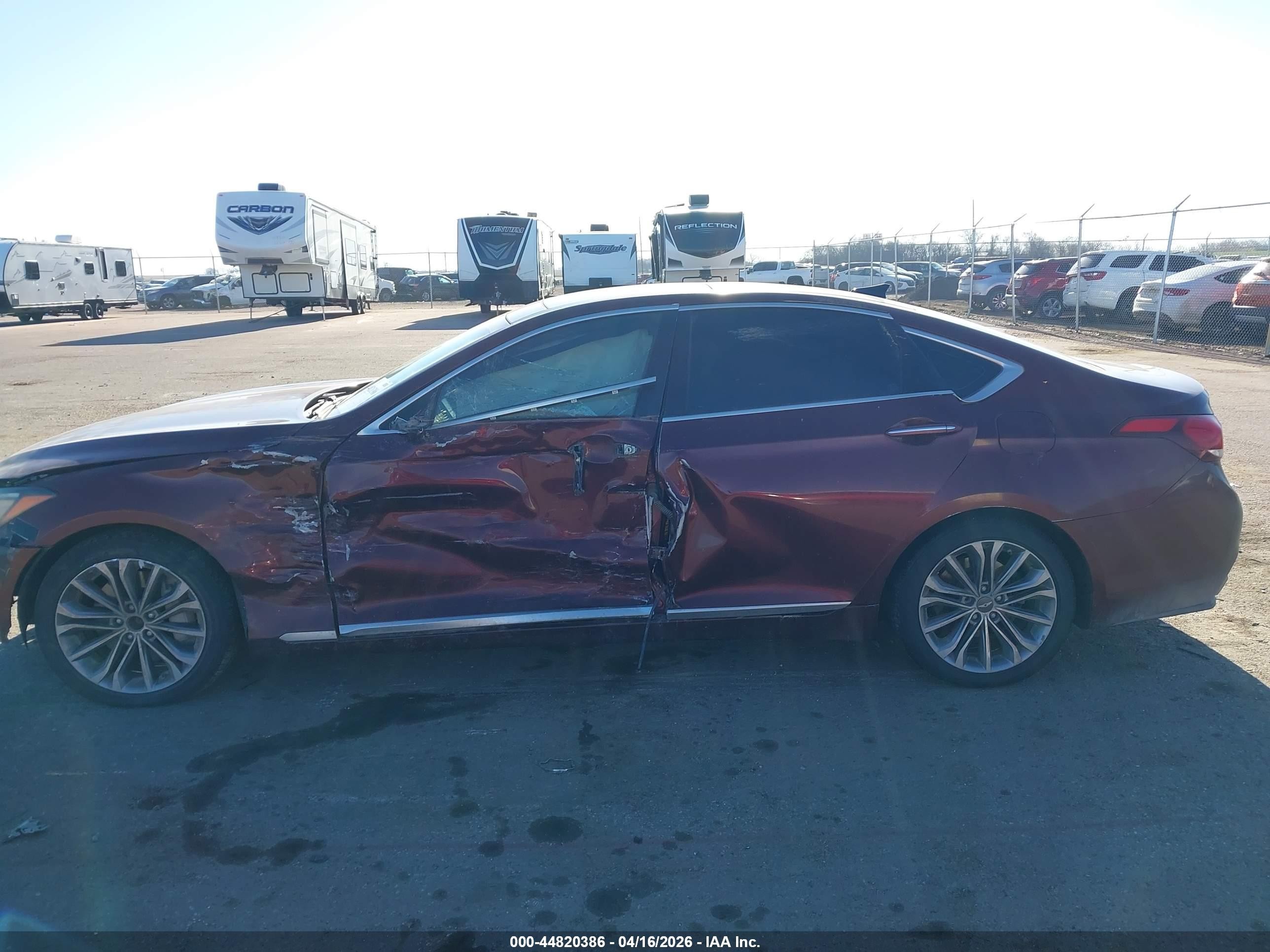 2015 Hyundai Genesis 3.8 Maroon vin: KMHGN4JE1FU023303