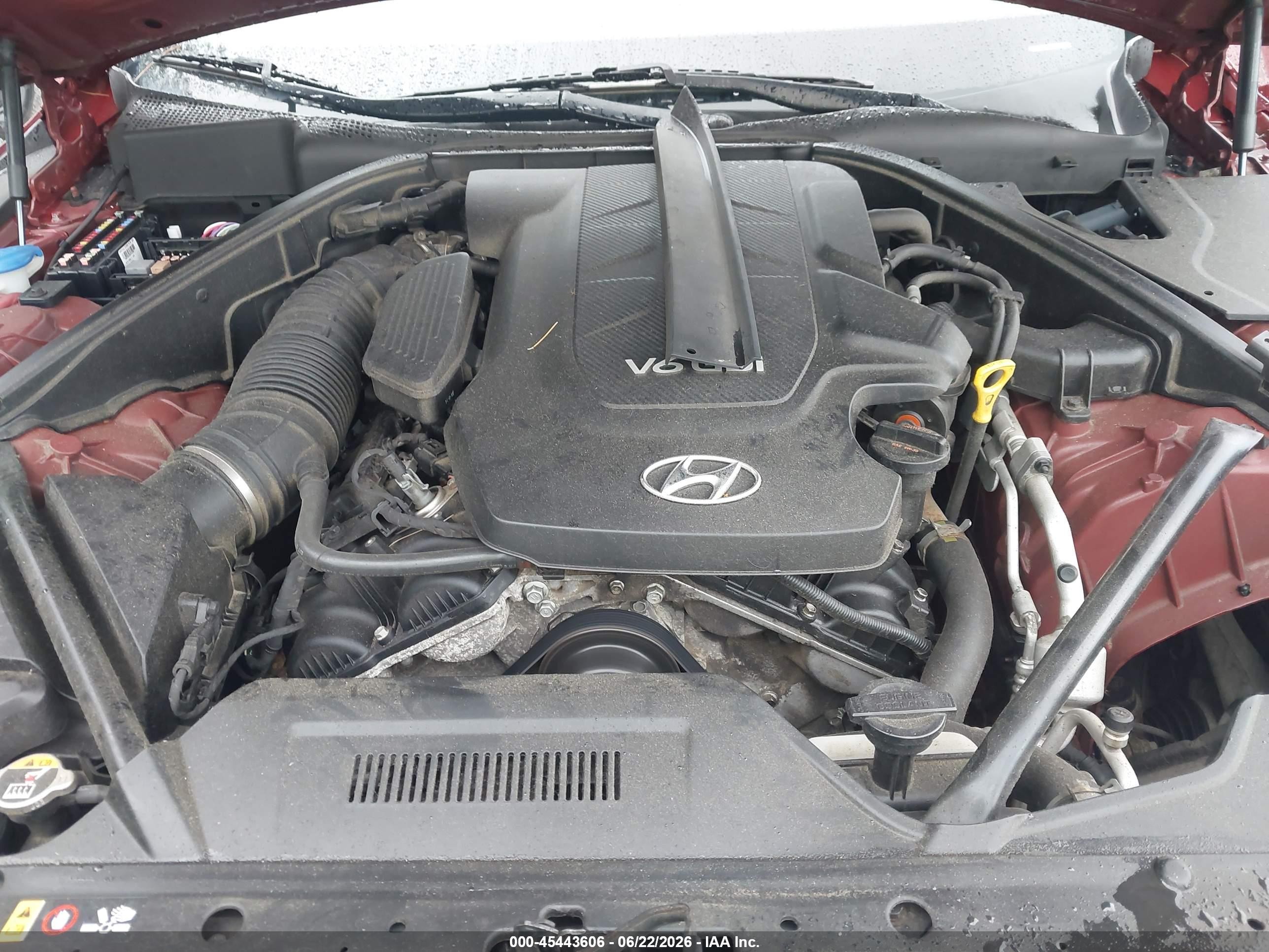 2015 Hyundai Genesis 3.8 Red vin: KMHGN4JE1FU028338